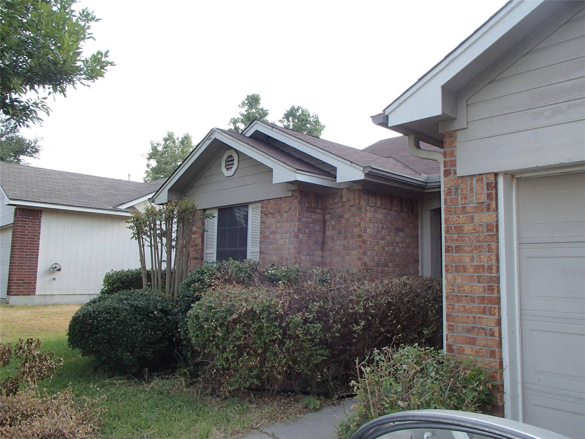 208 Juniper ST, Georgetown, TX 78626