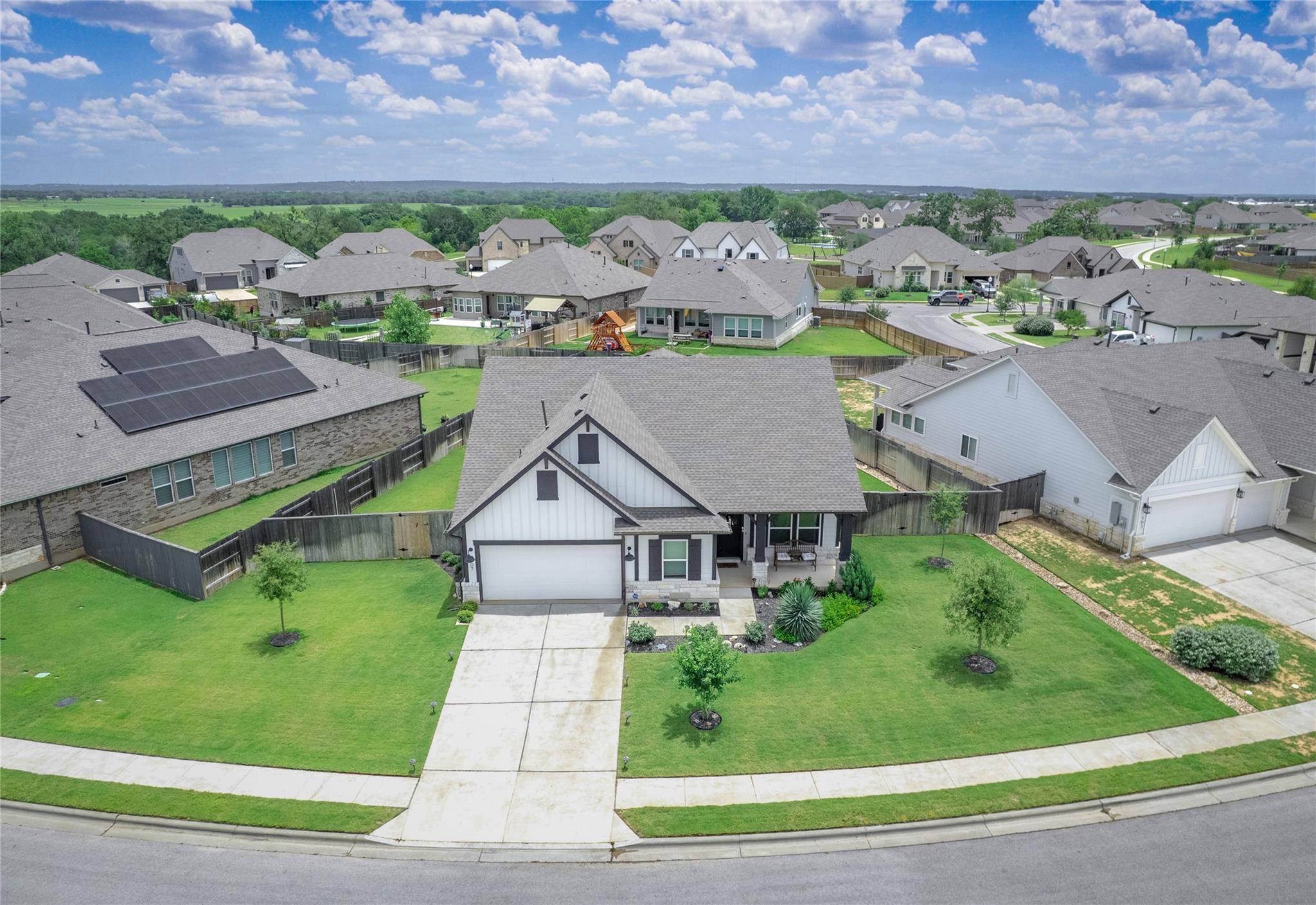 107 Freeman Day DR, Bastrop, TX 78602