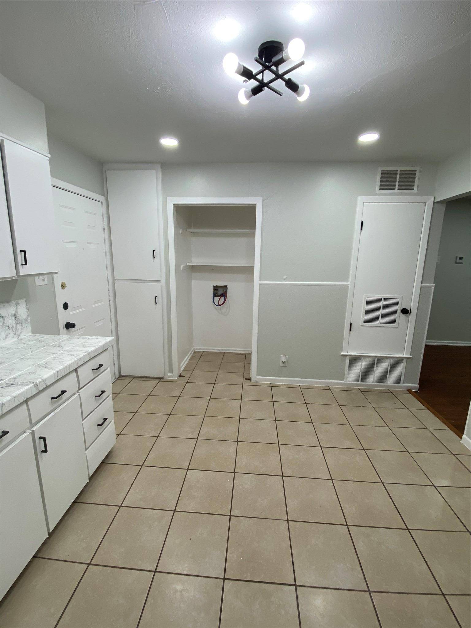 6805 Dubuque LN, Austin, TX 78723