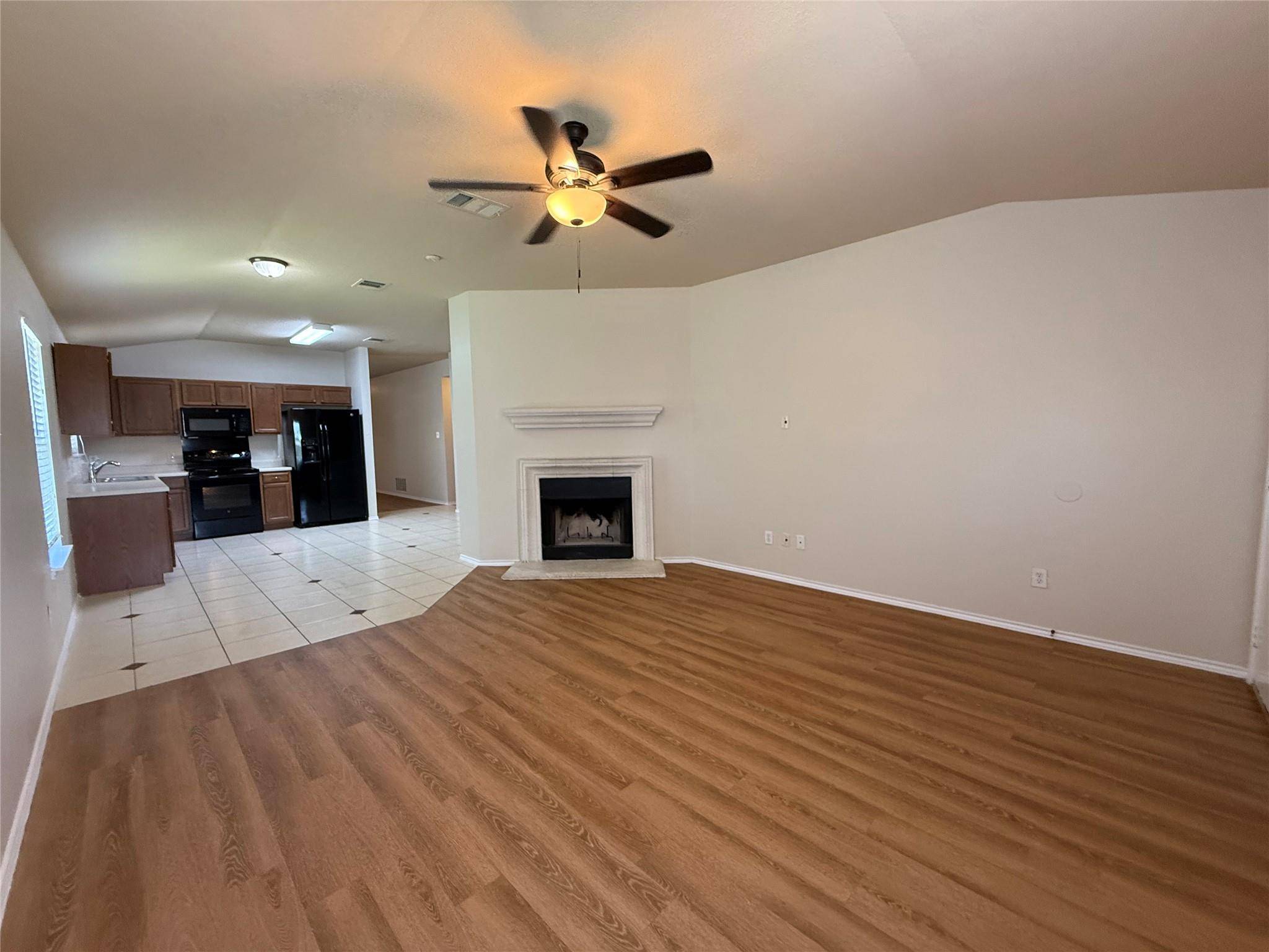 228 Altamont ST, Hutto, TX 78634