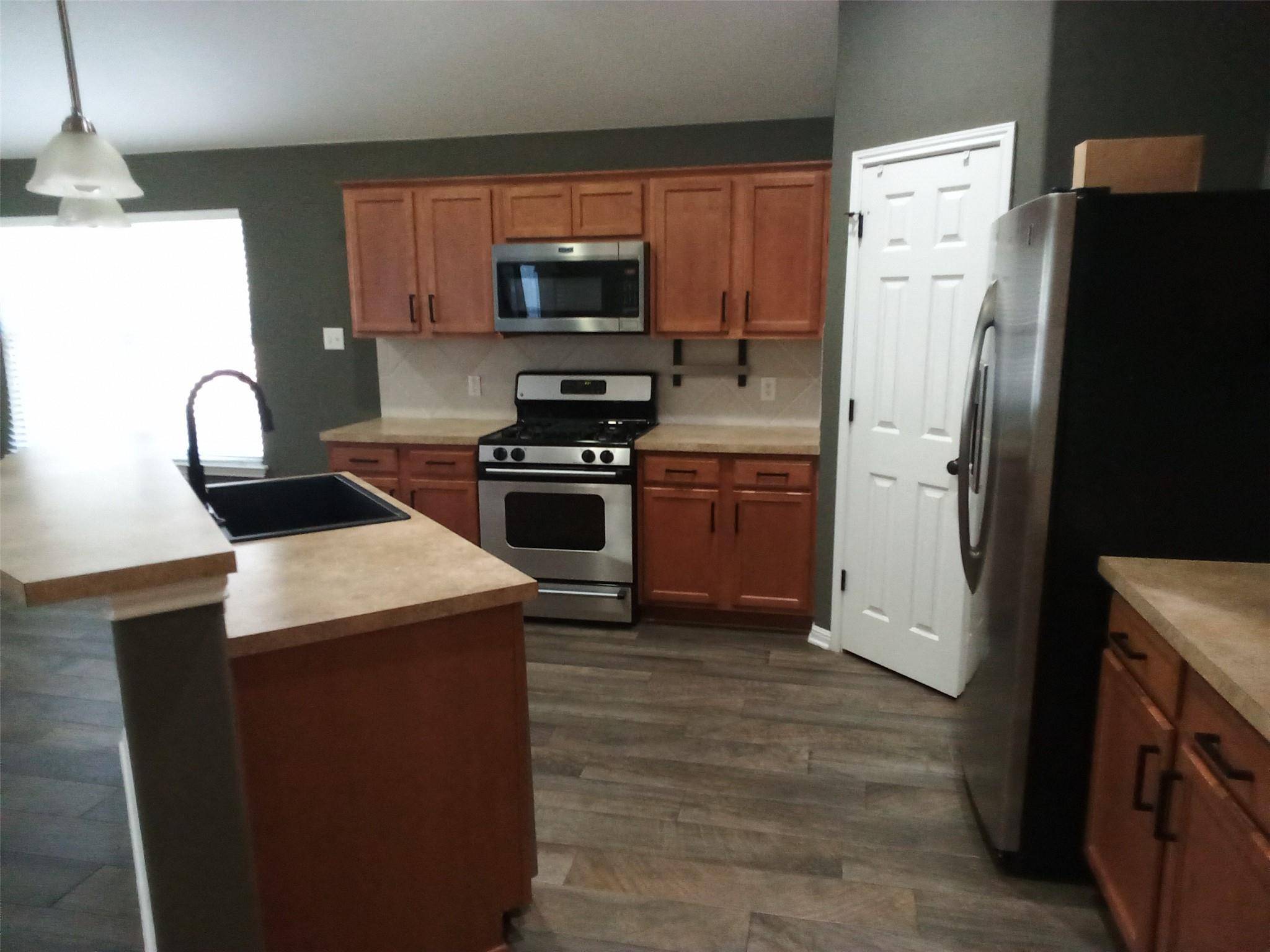 2412 Tumbling River DR, Leander, TX 78641