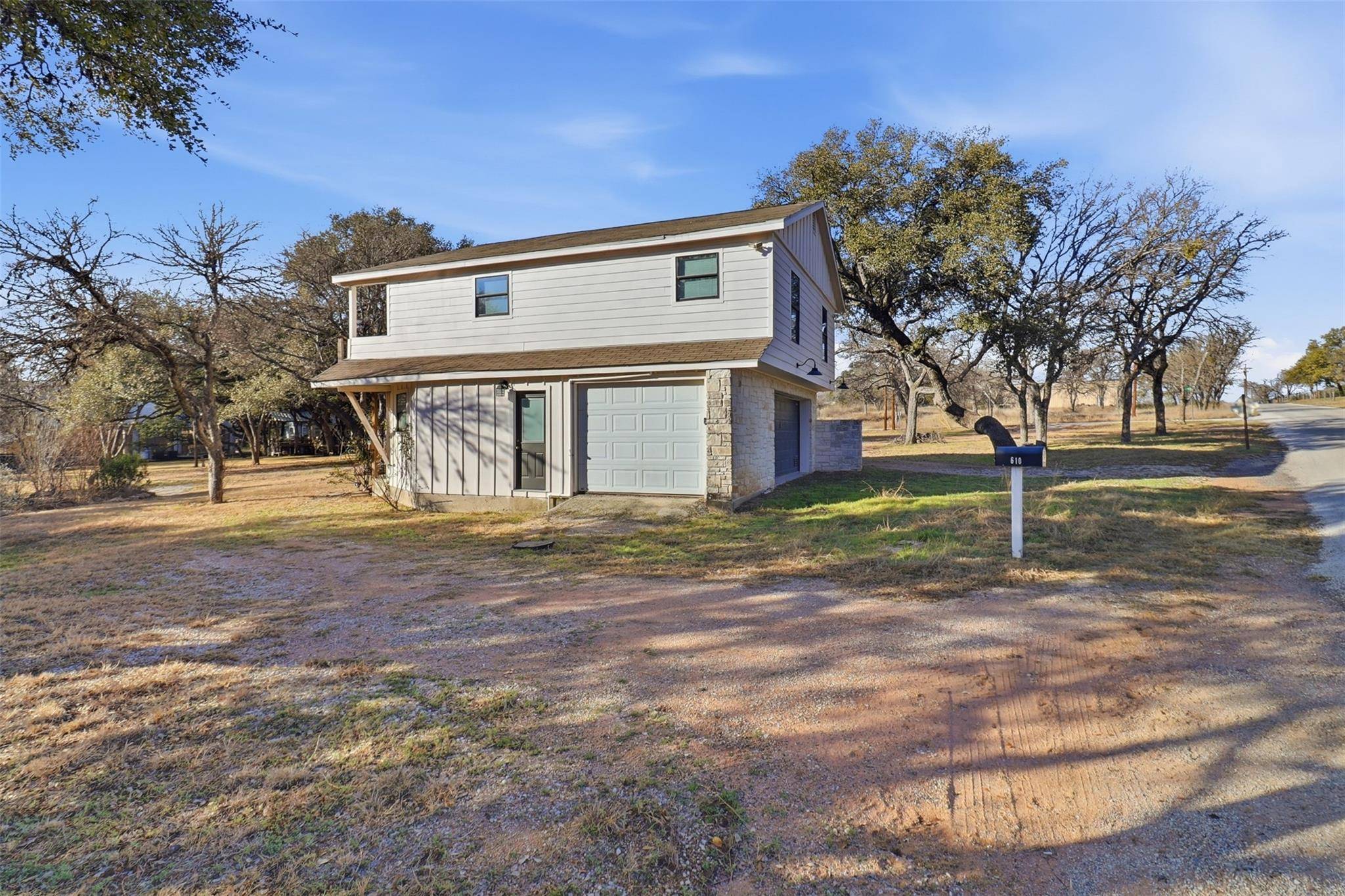 610 Williams Lakeshore, Kingsland, TX 78639