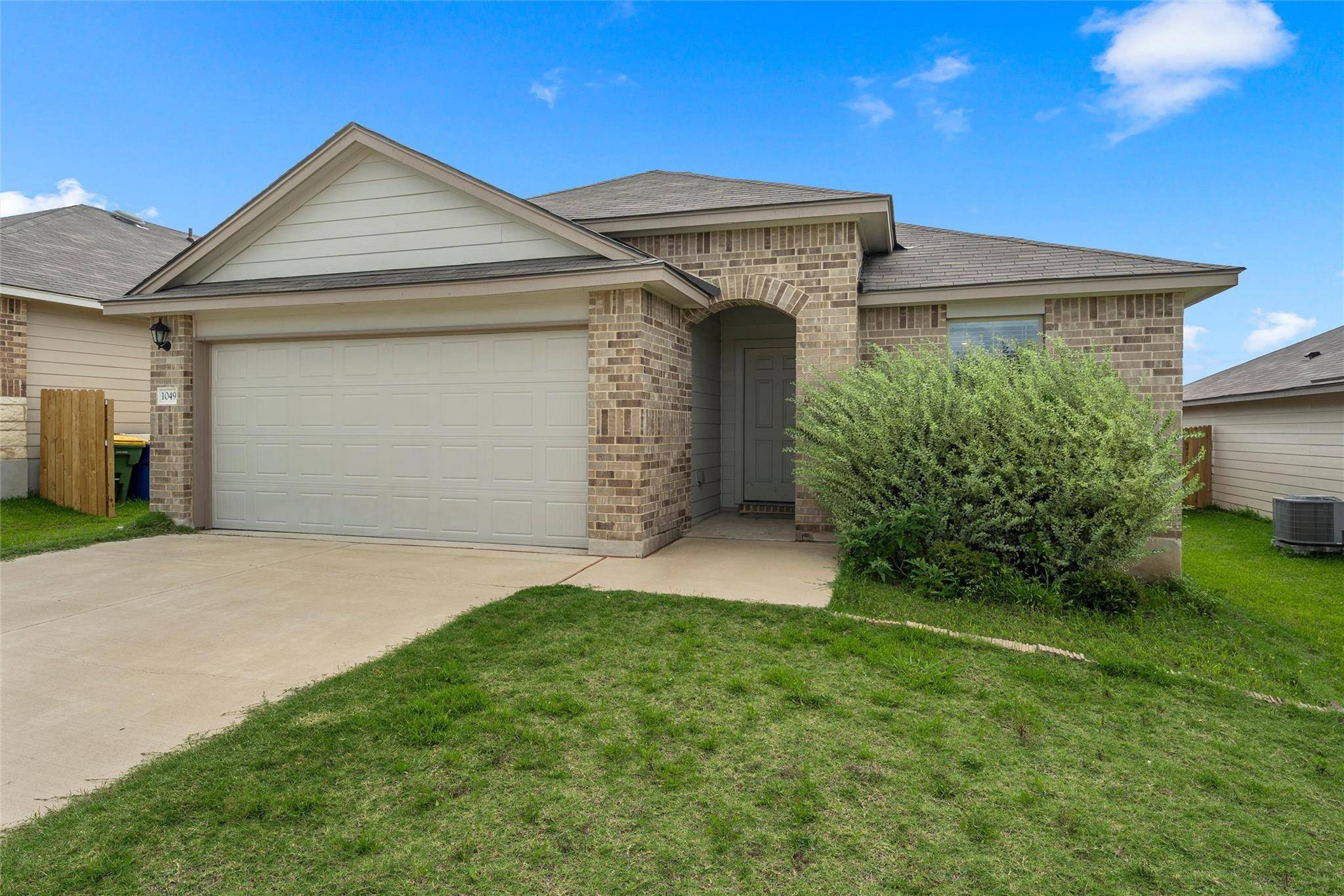 1049 Velvet CT, Troy, TX 76579