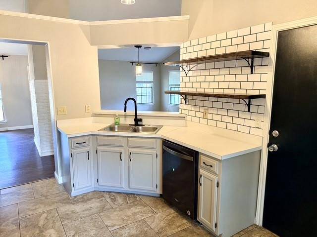1920 White Oak CIR, Round Rock, TX 78681