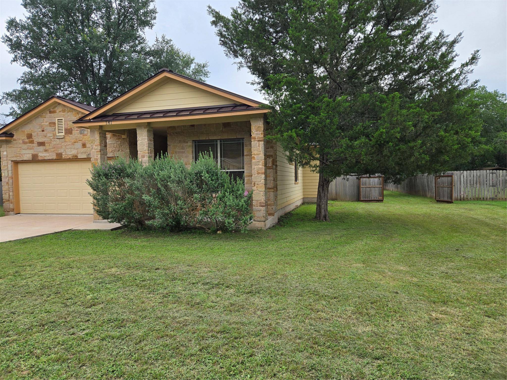 141 Kokomo LN, Bastrop, TX 78602
