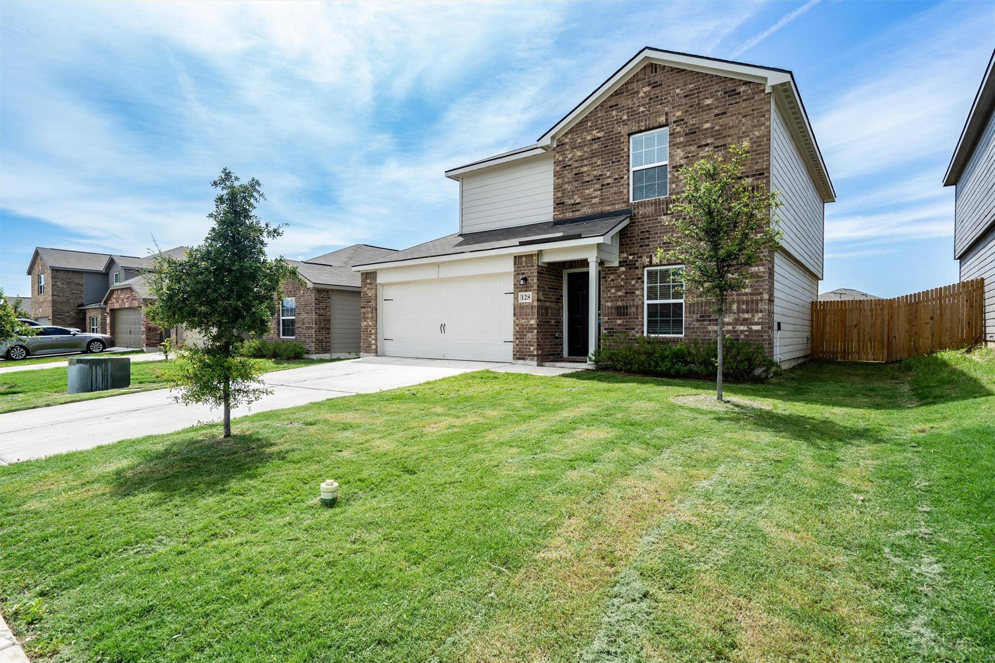 128 Maywood LN, Jarrell, TX 76537