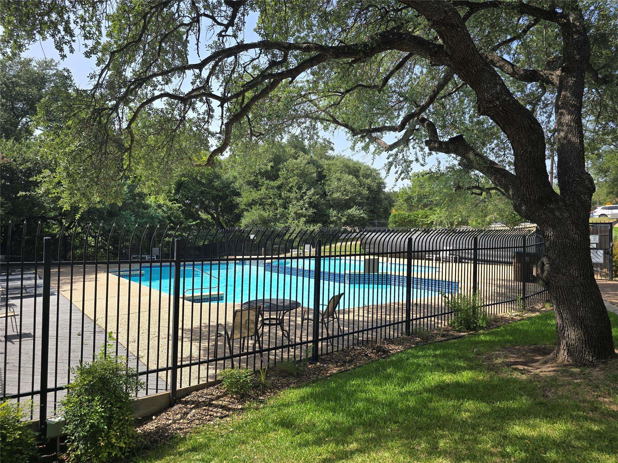 1015 Yager LN #184, Austin, TX 78753