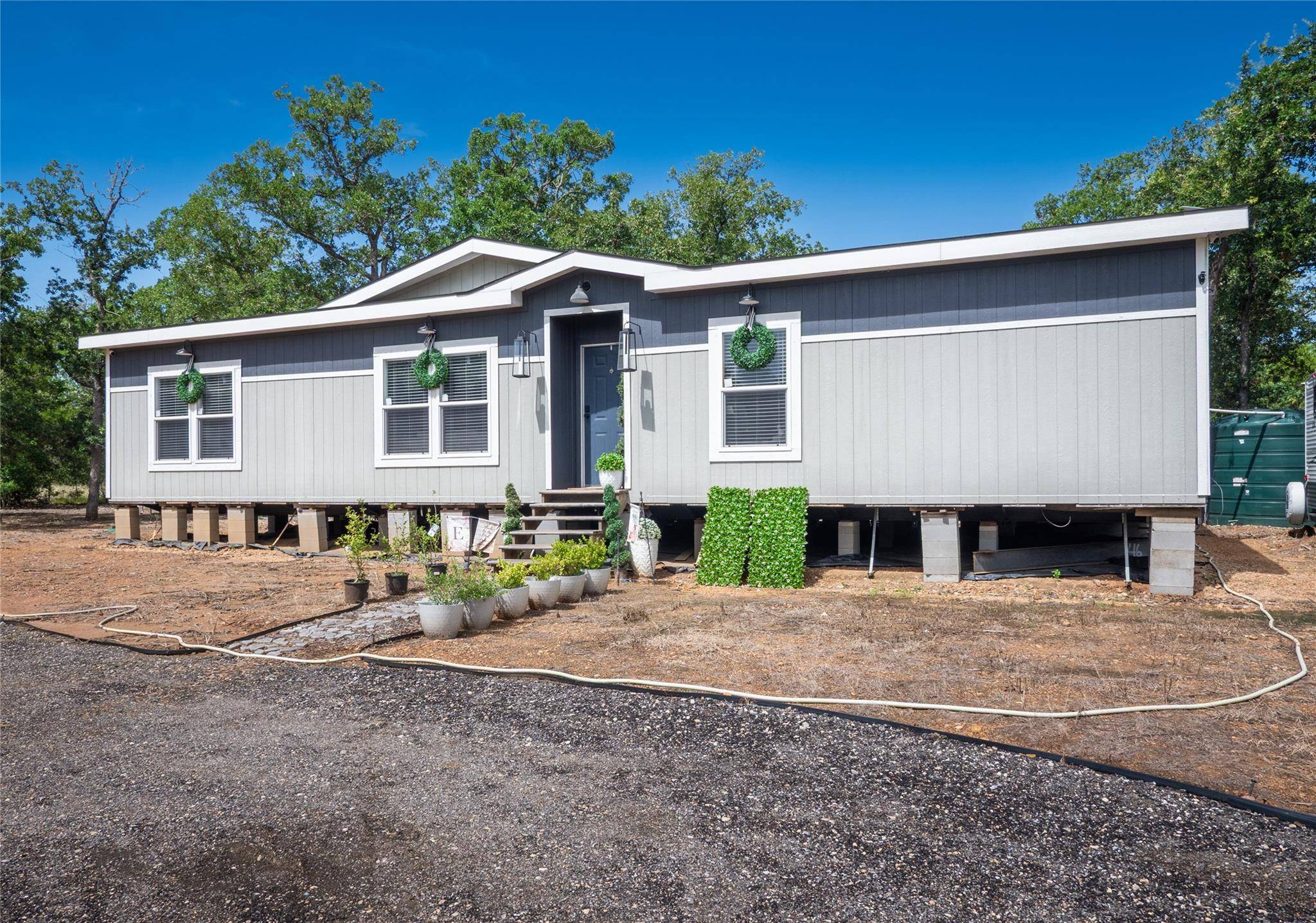 1686 FM 2104, Paige, TX 78659