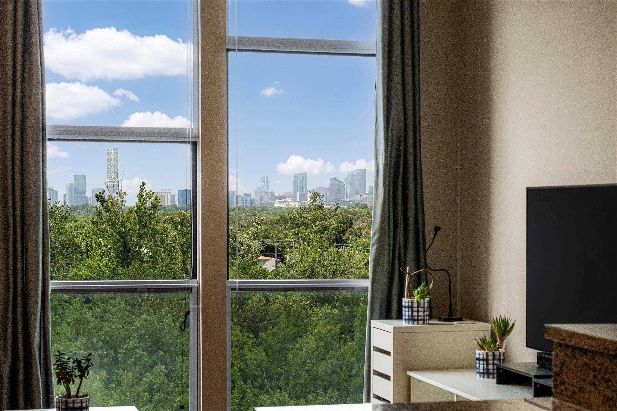 1320 Robert Browning ST #408, Austin, TX 78723