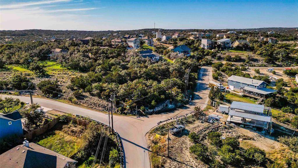10722 Lake Park DR, Dripping Springs, TX 78620