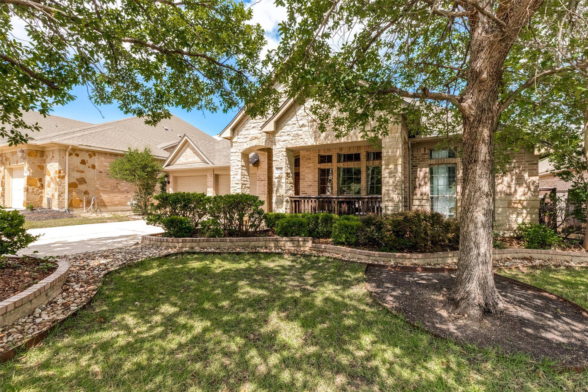 2718 Sun Mountain DR, Leander, TX 78641