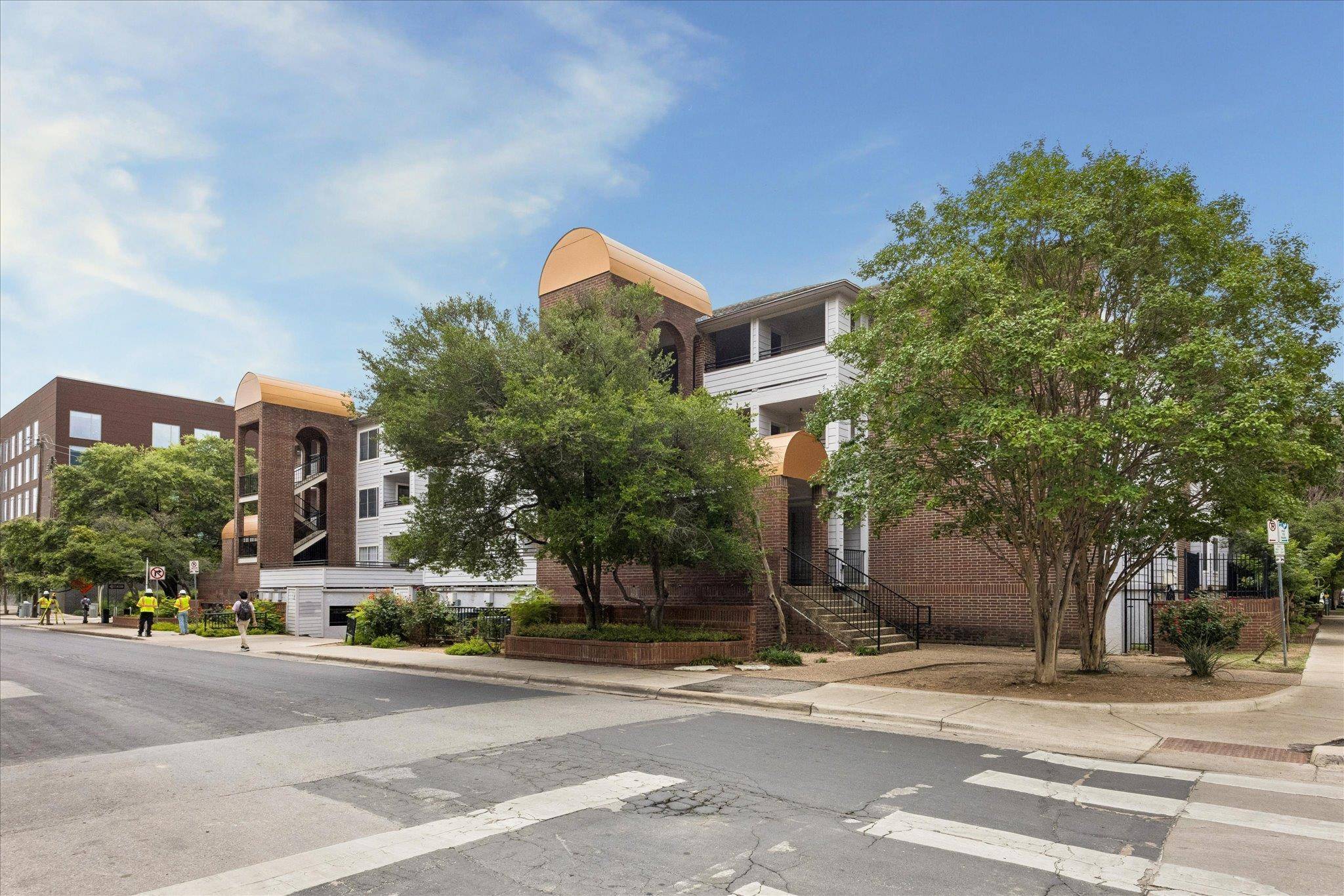 501 W 26th ST #121, Austin, TX 78705