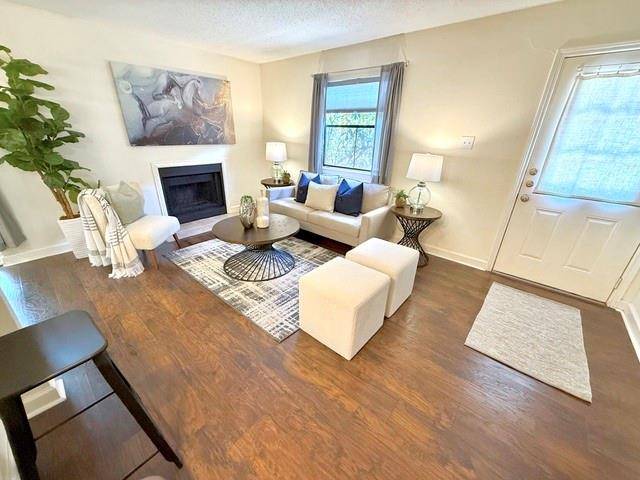 900 Taulbee LN #106, Austin, TX 78757