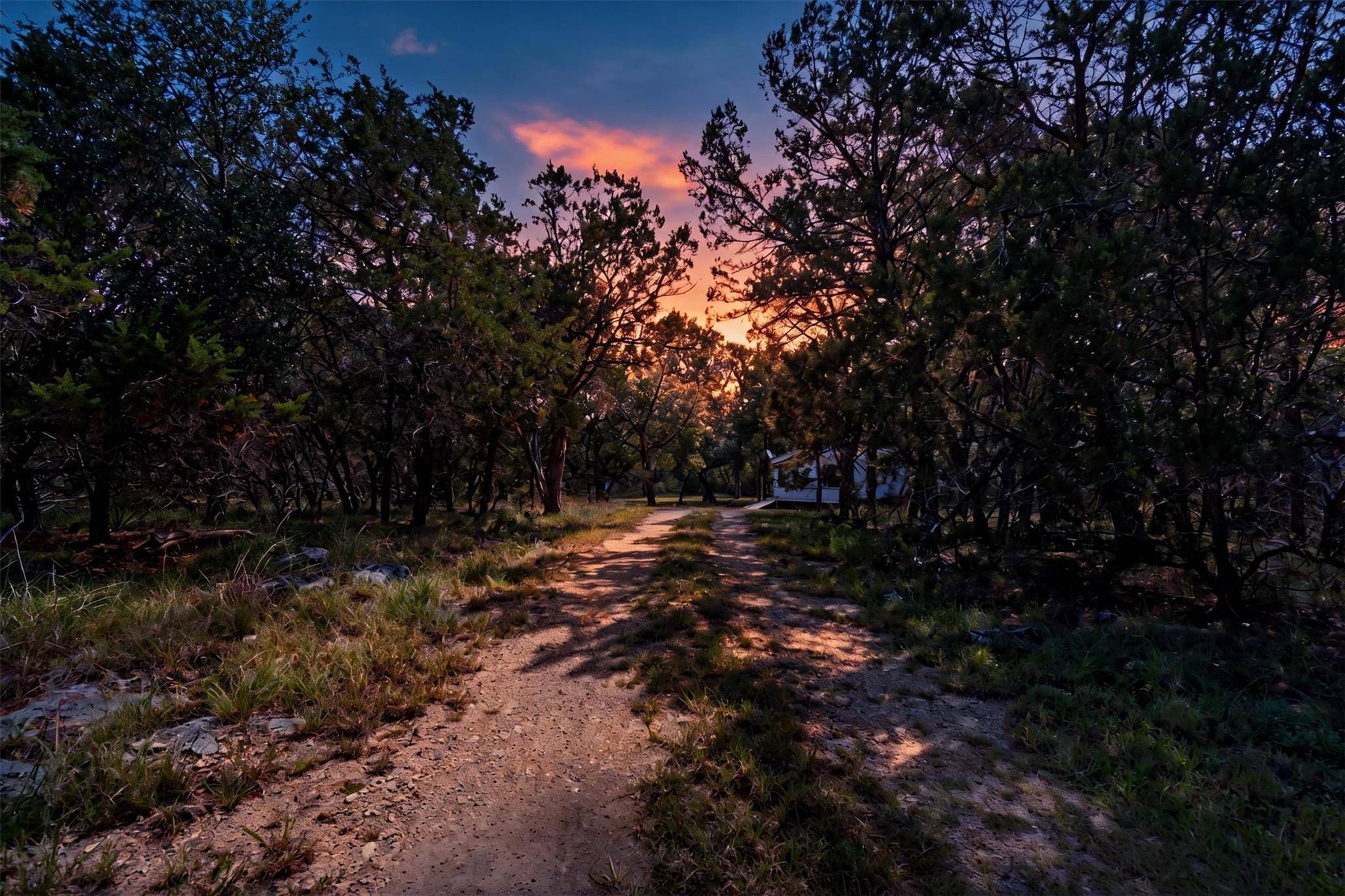 1400 Valley View RD, Wimberley, TX 78676