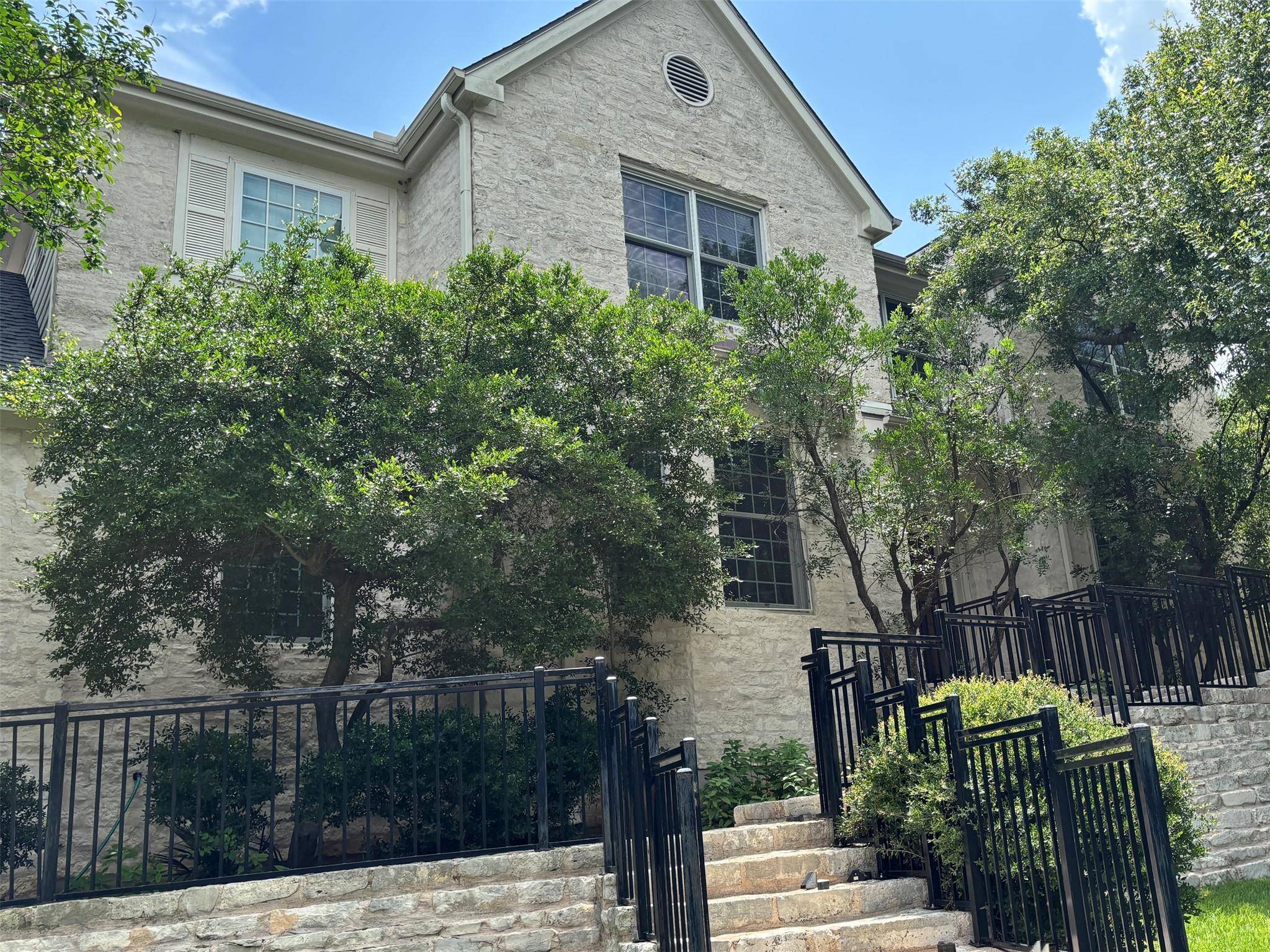 6324 Bon Terra DR, Austin, TX 78731