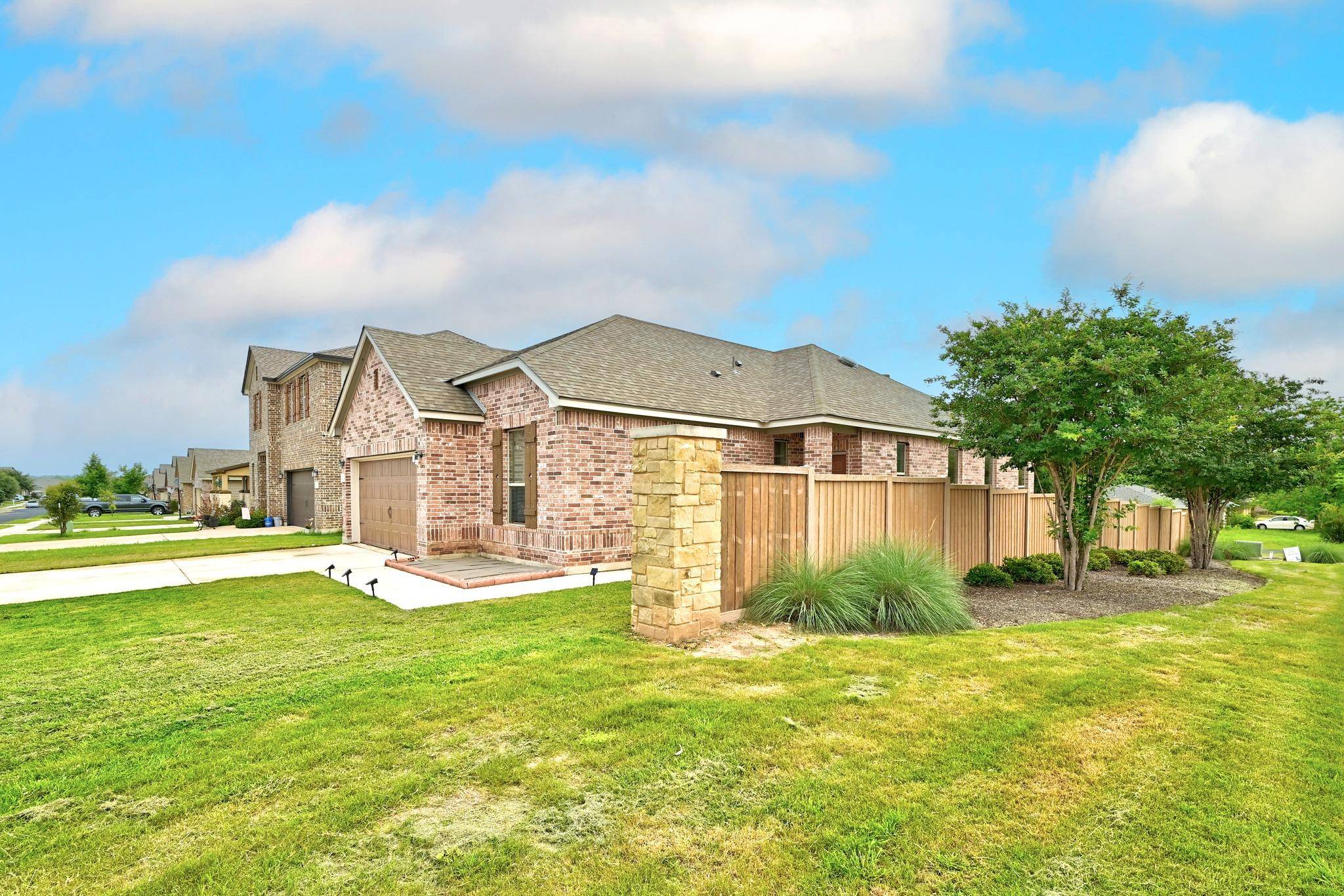 1621 Dragonfly Loop LOOP, Bastrop, TX 78602