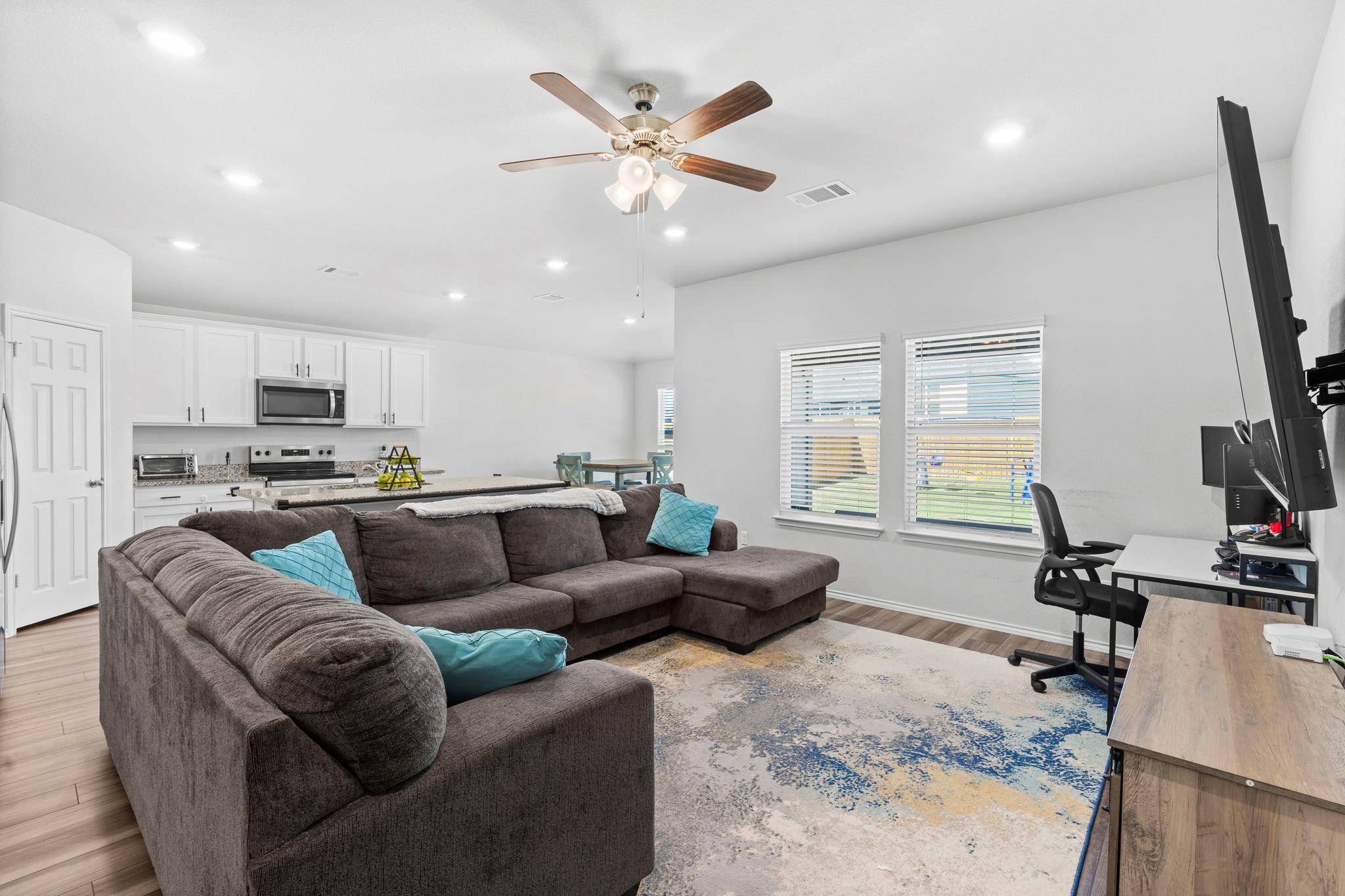 165 Hugh DR, Killeen, TX 76542