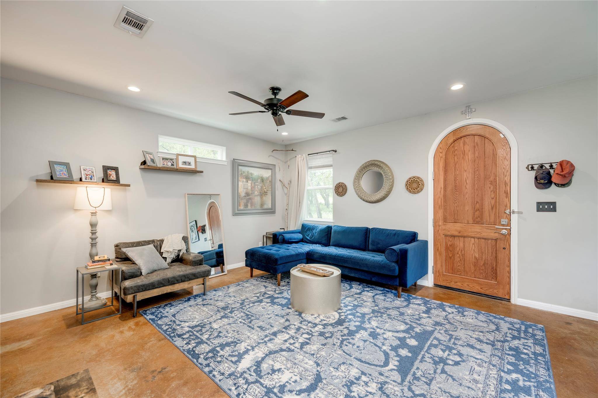 719 Birch LN, Cottonwood Shores, TX 78657