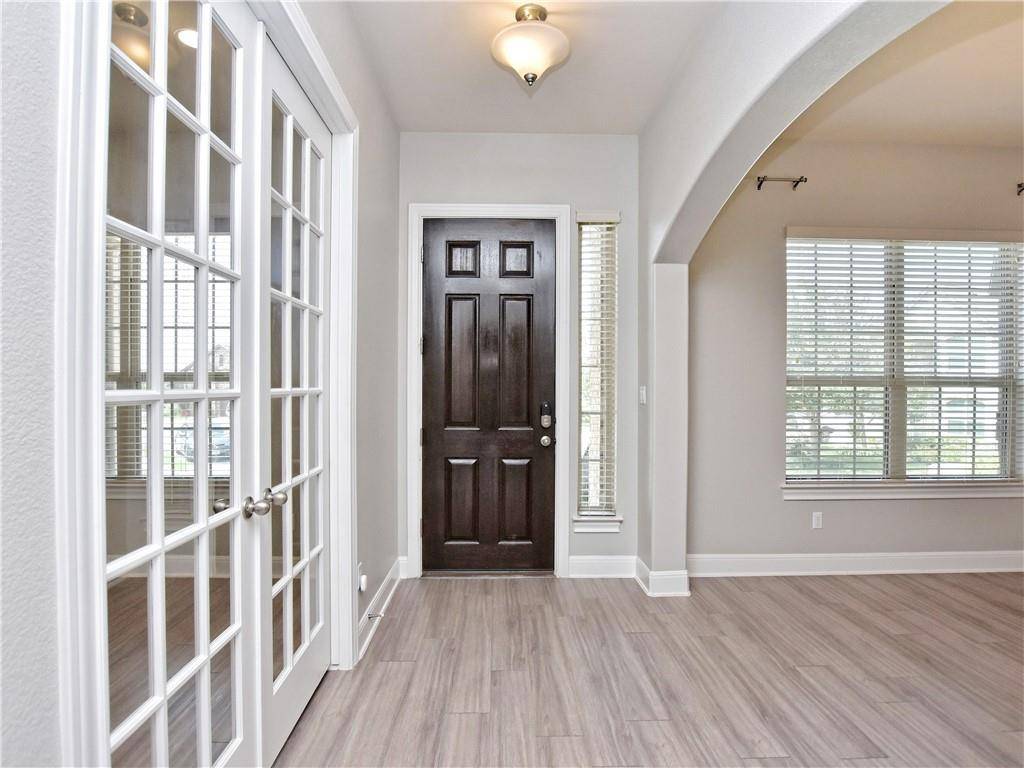 2208 Legend Hill DR, Leander, TX 78641