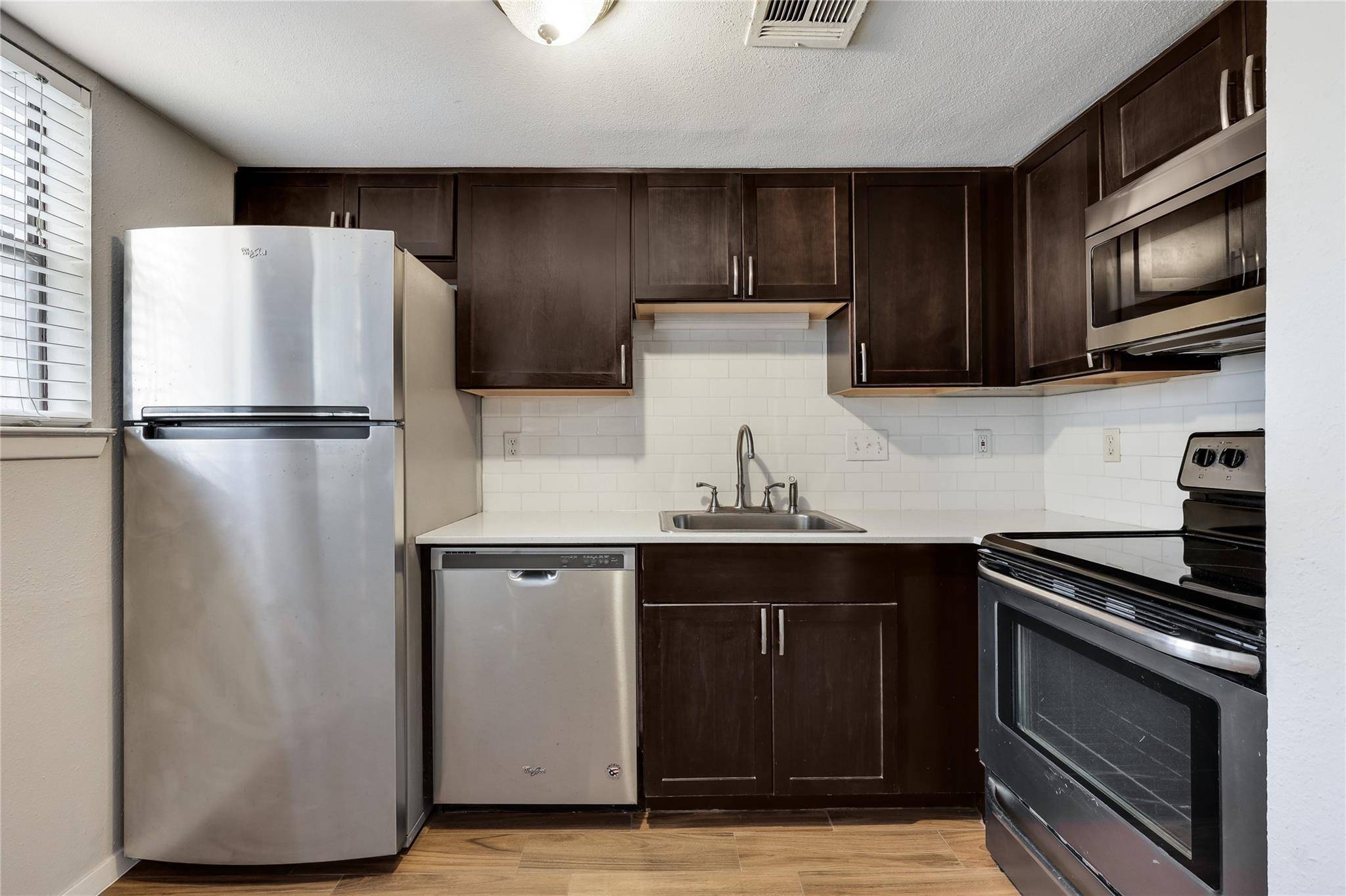 2500 Burleson RD #609, Austin, TX 78741