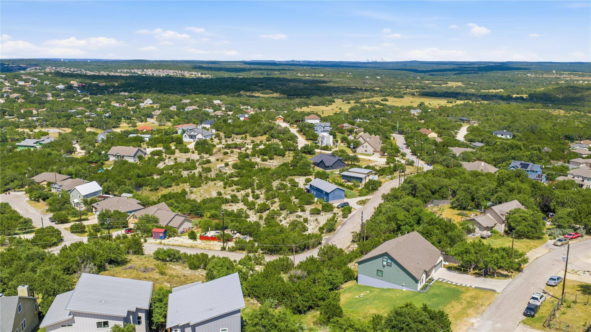 10704 Lake Park DR, Dripping Springs, TX 78620