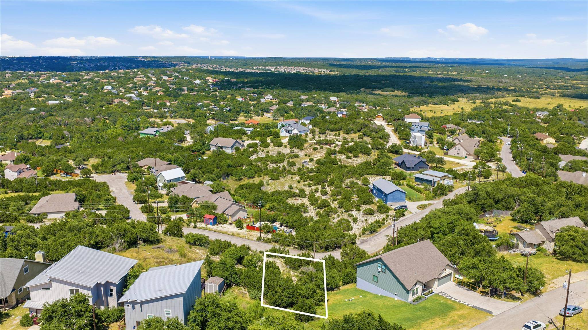 10704 Lake Park DR, Dripping Springs, TX 78620