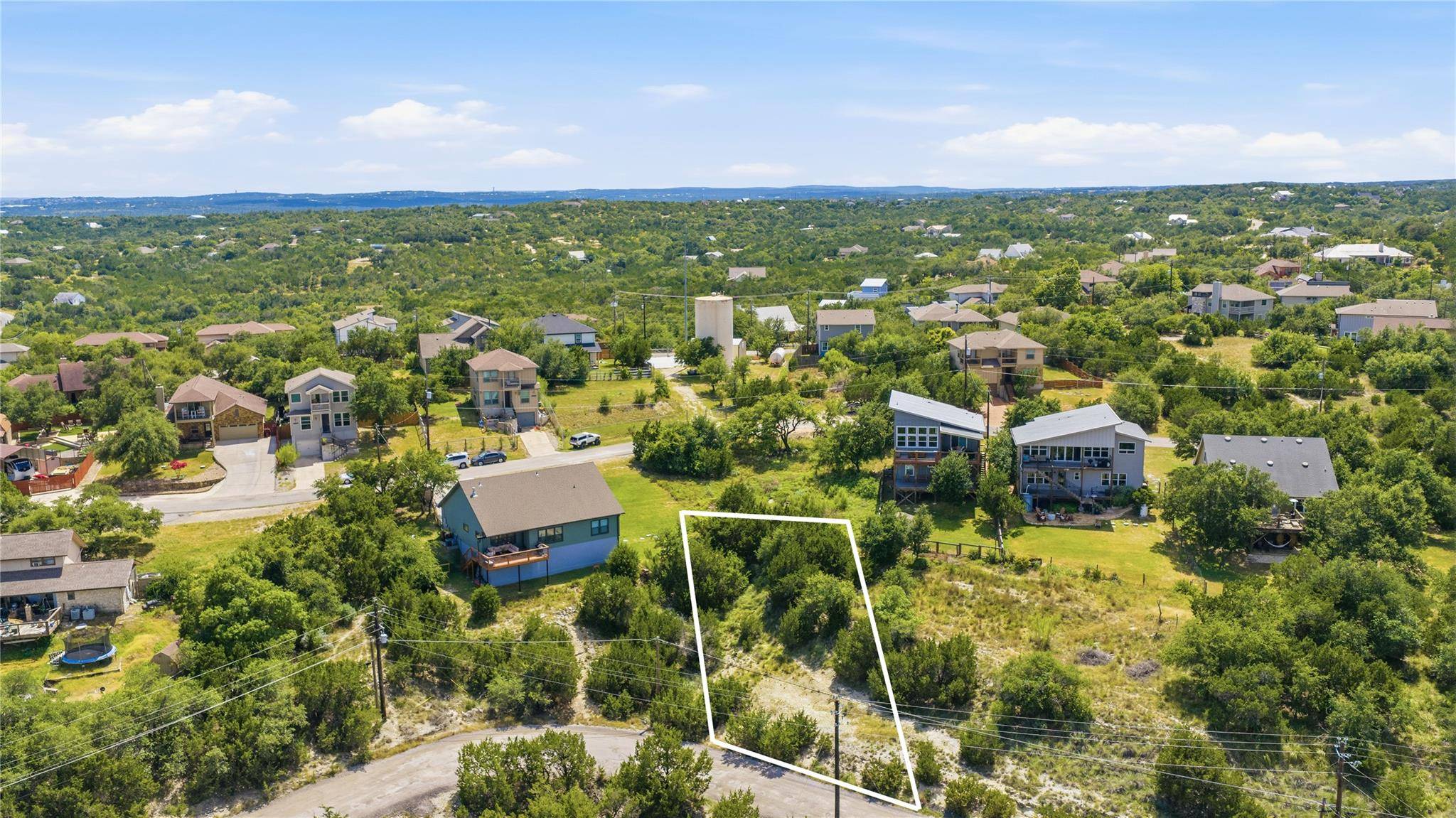 10704 Lake Park DR, Dripping Springs, TX 78620