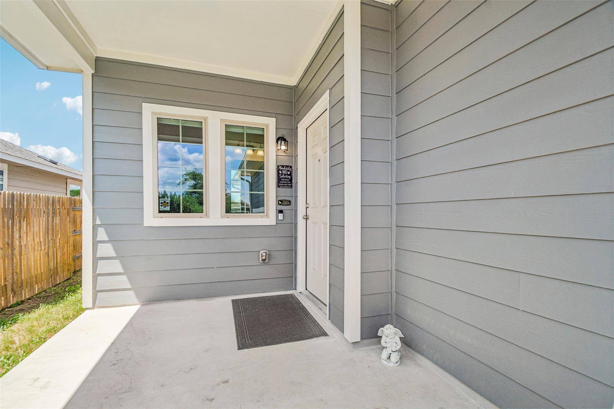 129 Trailstone DR, Bastrop, TX 78602