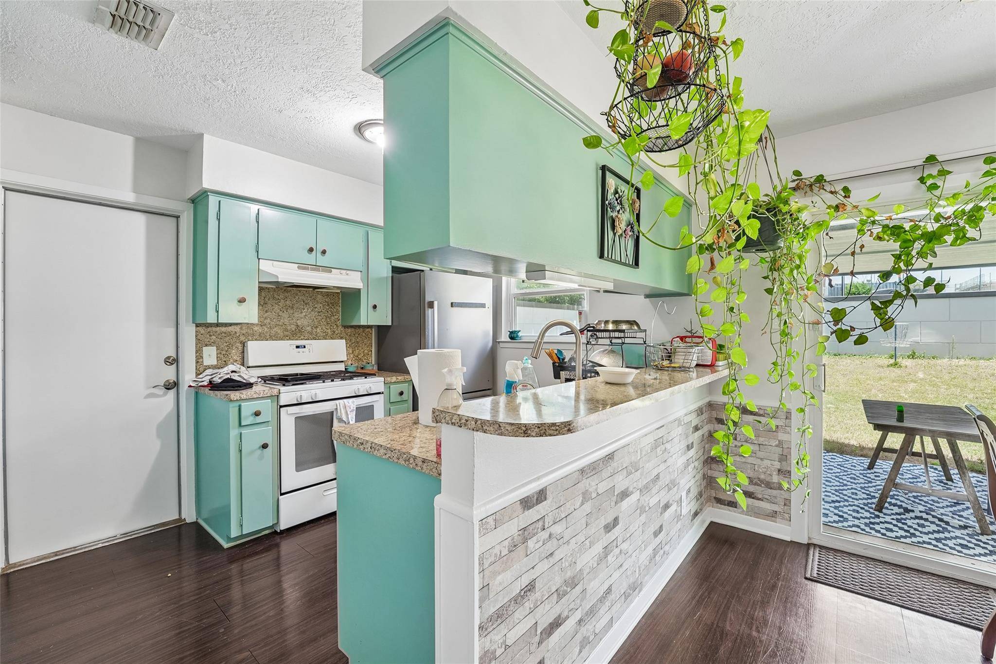 1106 Chesapeake DR, Austin, TX 78758