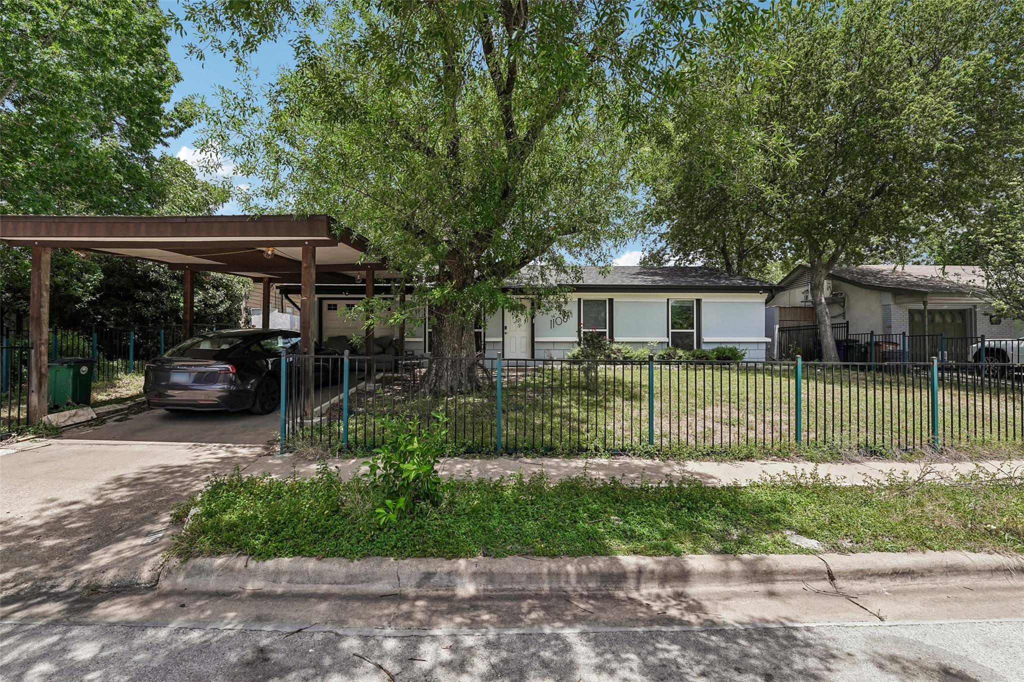 1106 Chesapeake DR, Austin, TX 78758