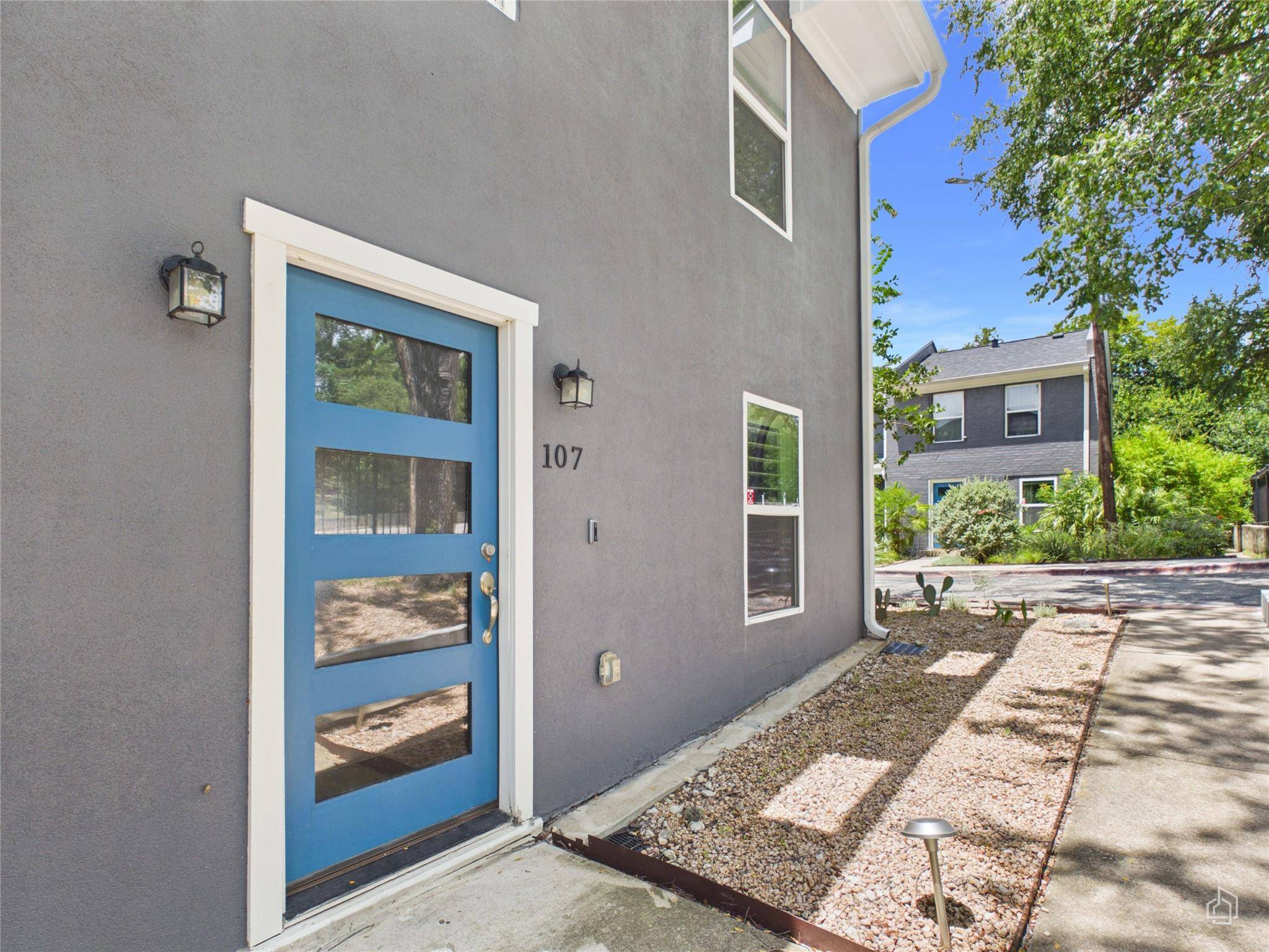 6211 Manor RD #107, Austin, TX 78723
