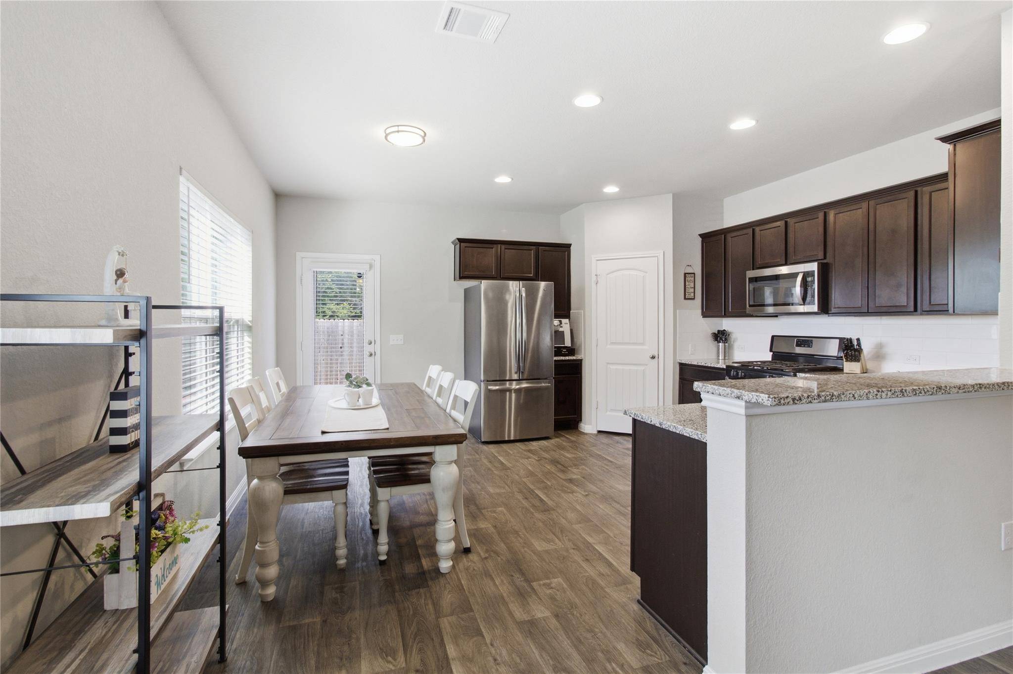 341 Blue Sage DR, Leander, TX 78641