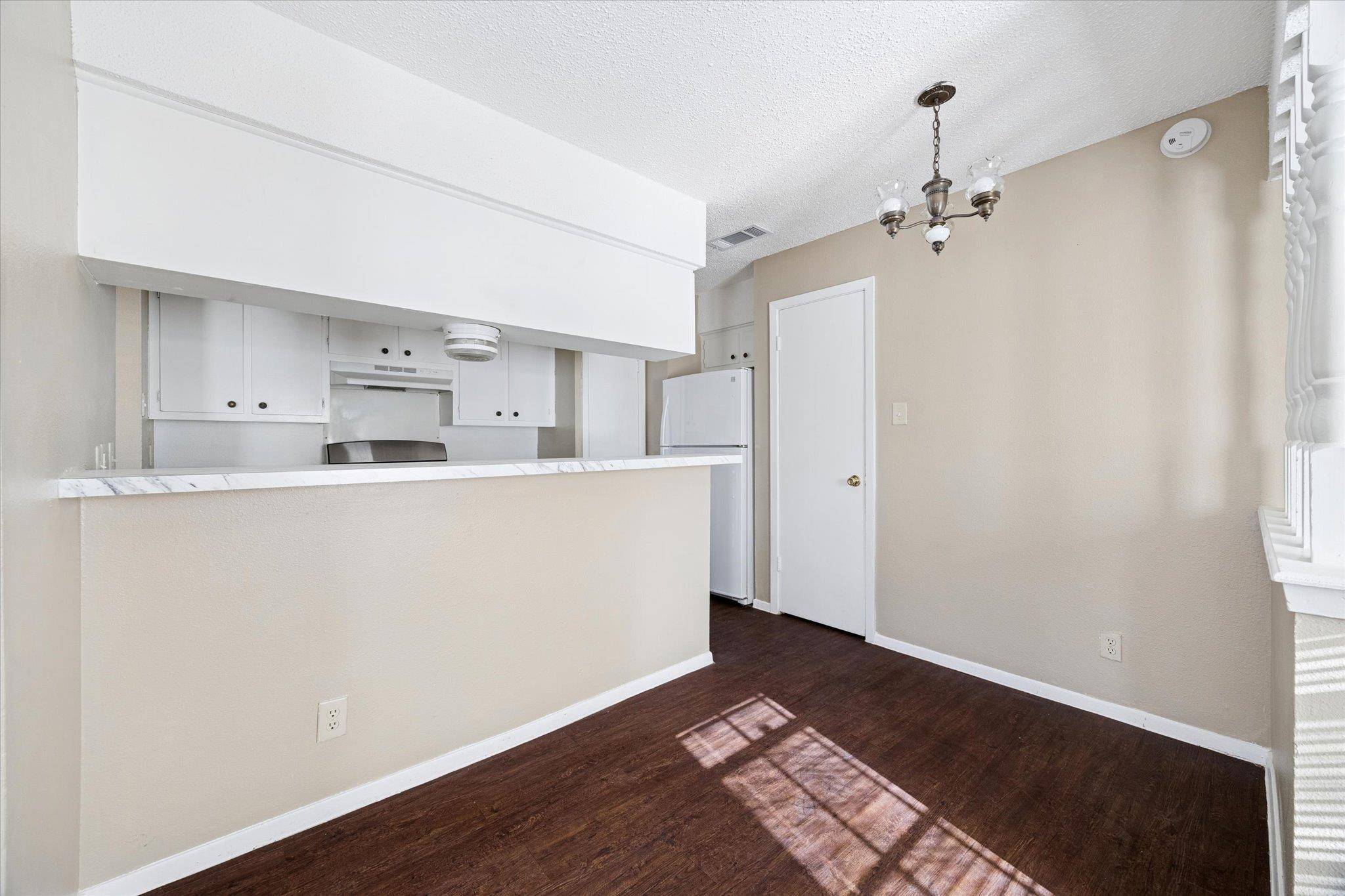 908 B Kirschner PL, Austin, TX 78758
