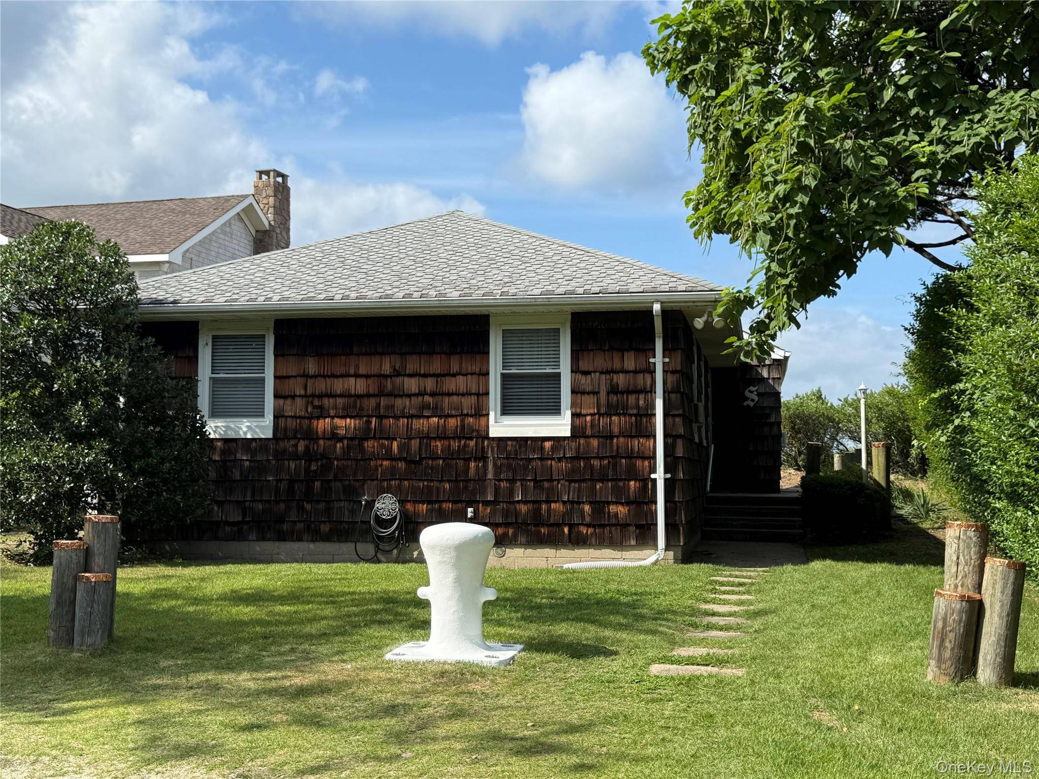 112 Asharoken AVE, Northport, NY 11768