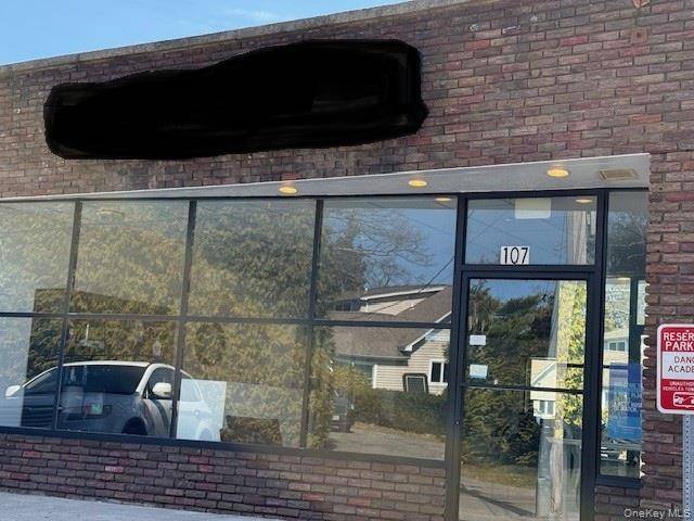 107 Mill Dam RD, Centerport, NY 11721
