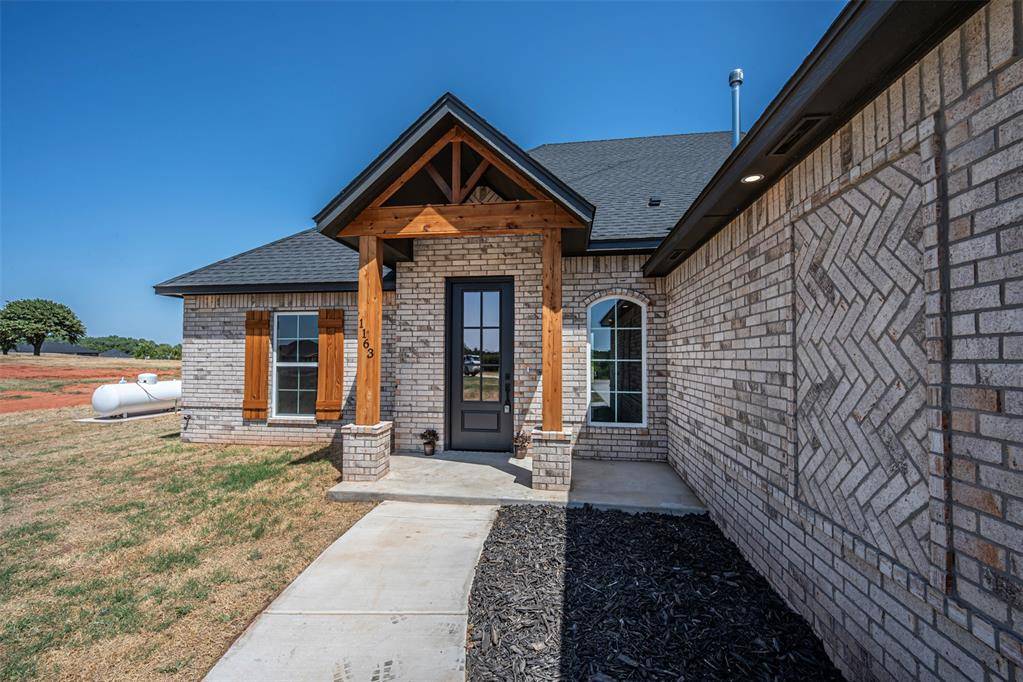 1163 Wolf Creek DR, Blanchard, OK 73010