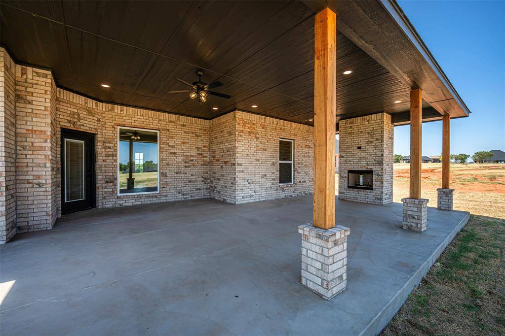 1163 Wolf Creek DR, Blanchard, OK 73010