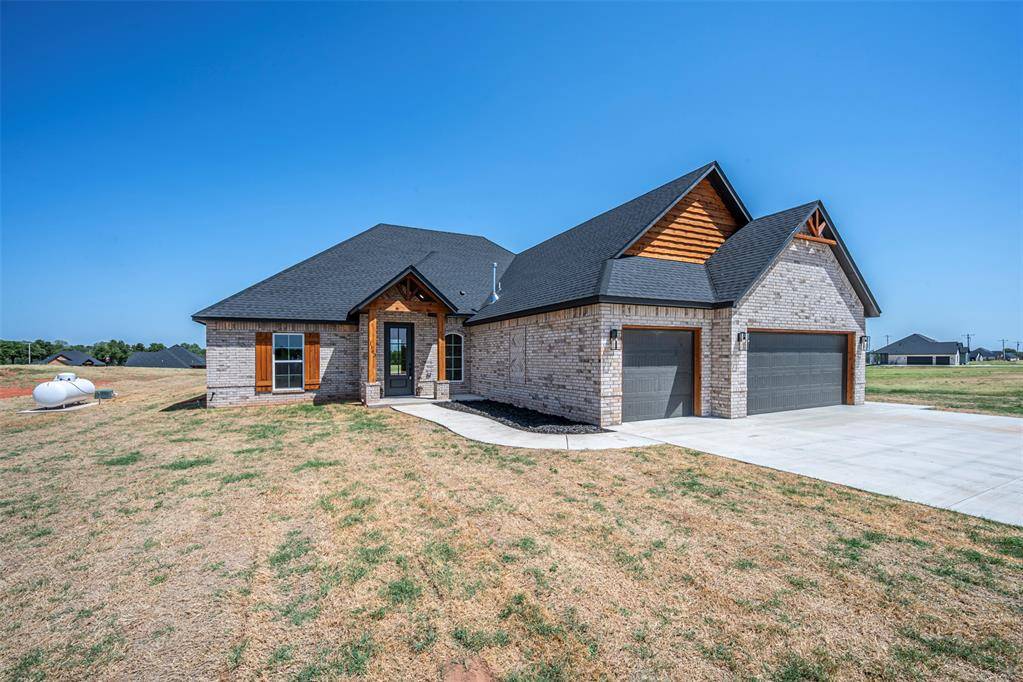 1163 Wolf Creek DR, Blanchard, OK 73010