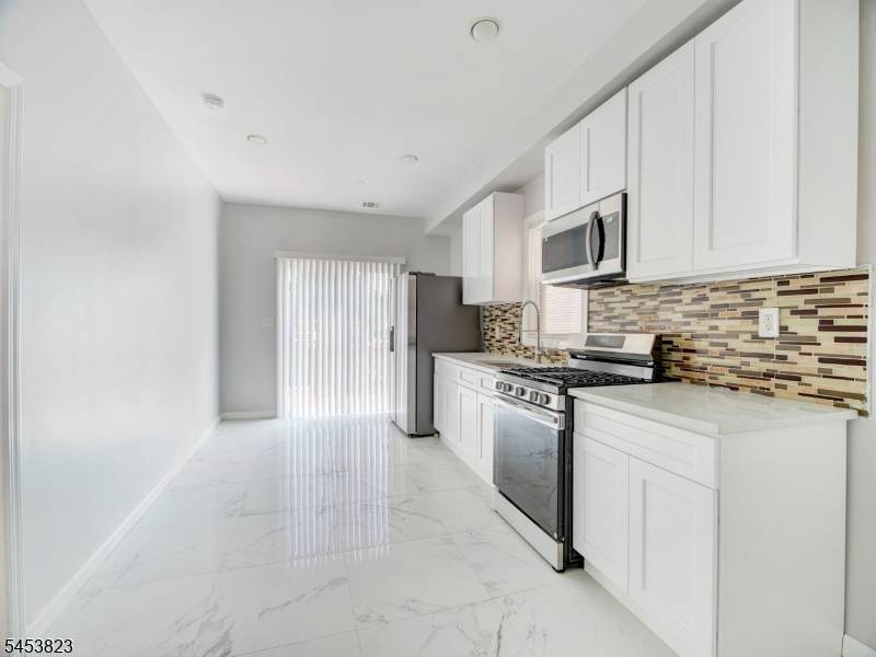 858 Lyons Ave, Irvington Twp., NJ 07111