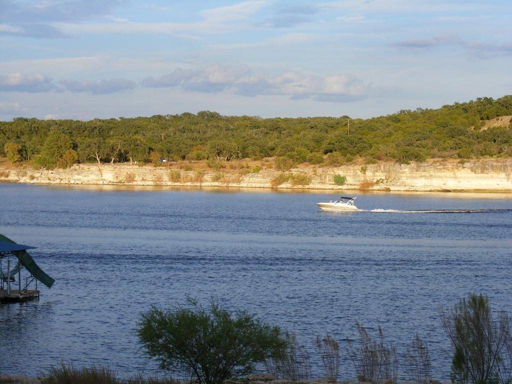 4870 Travis Oaks DR, Marble Falls, TX 78654