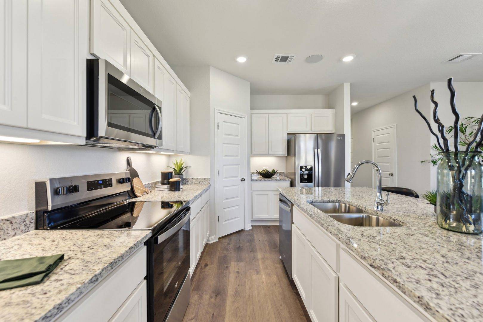 10613 Trifecta WAY, Buda, TX 78610