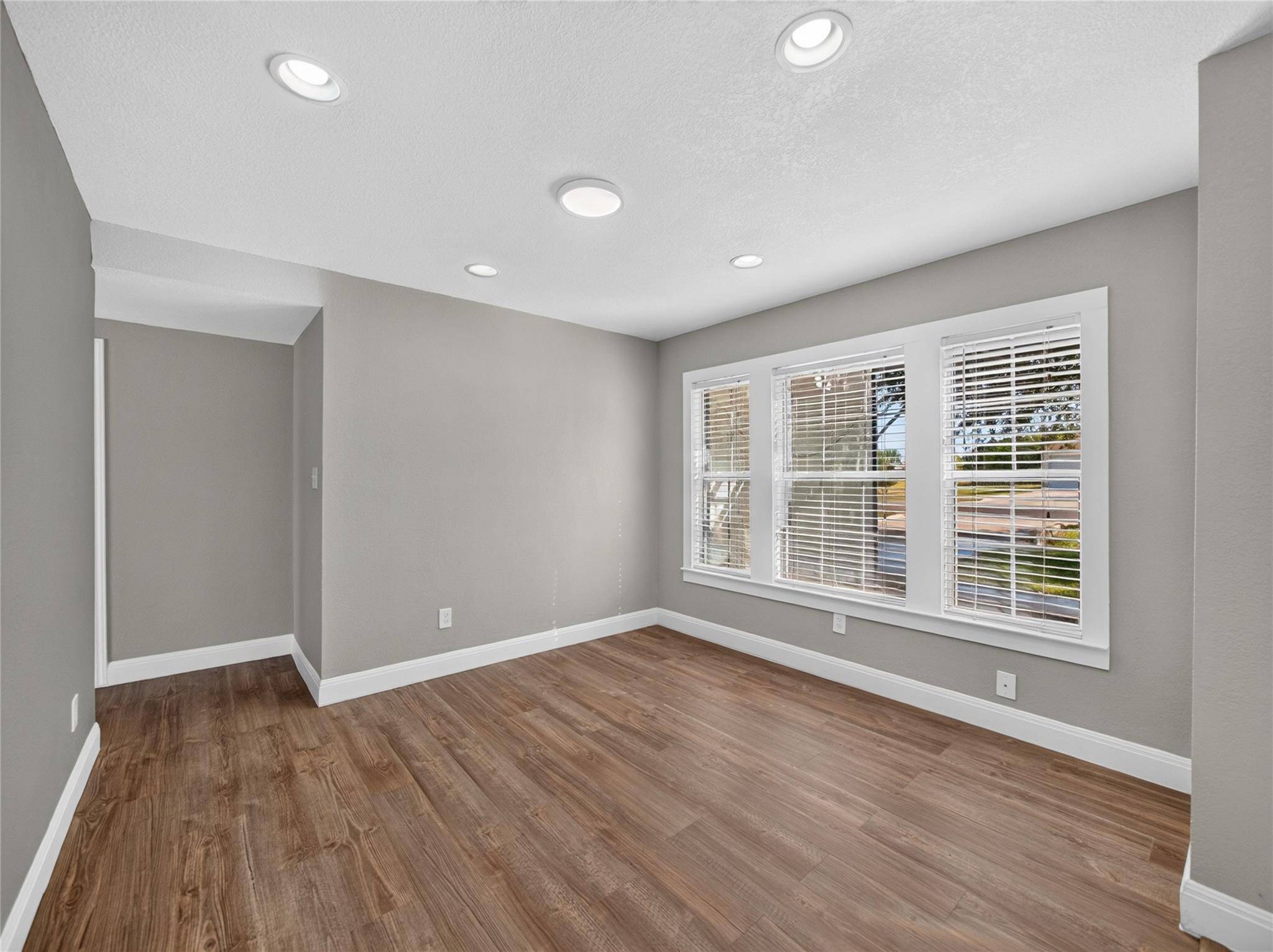 3000 Ridgemont LN, Kyle, TX 78640