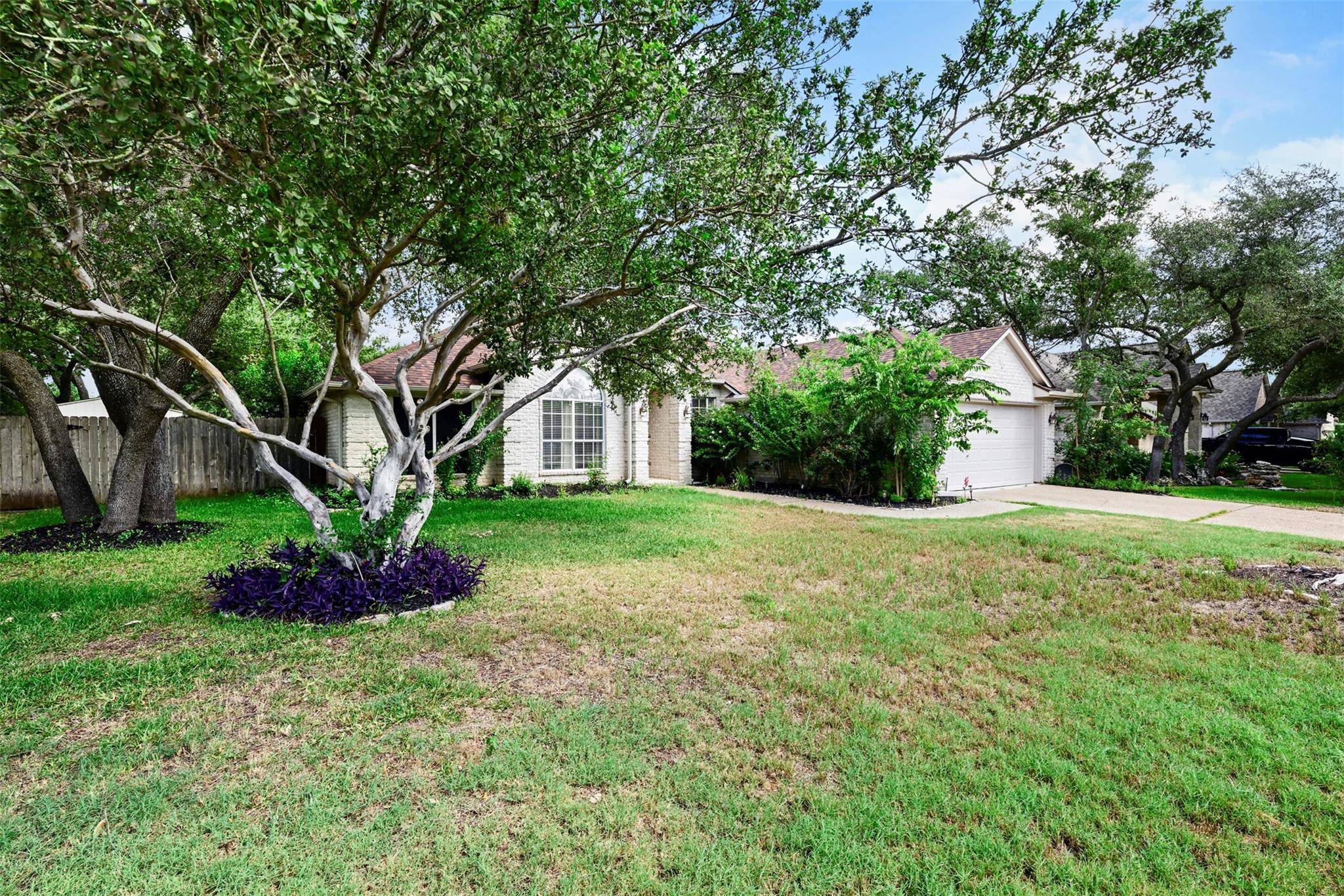 6006 Barletta DR, Round Rock, TX 78681