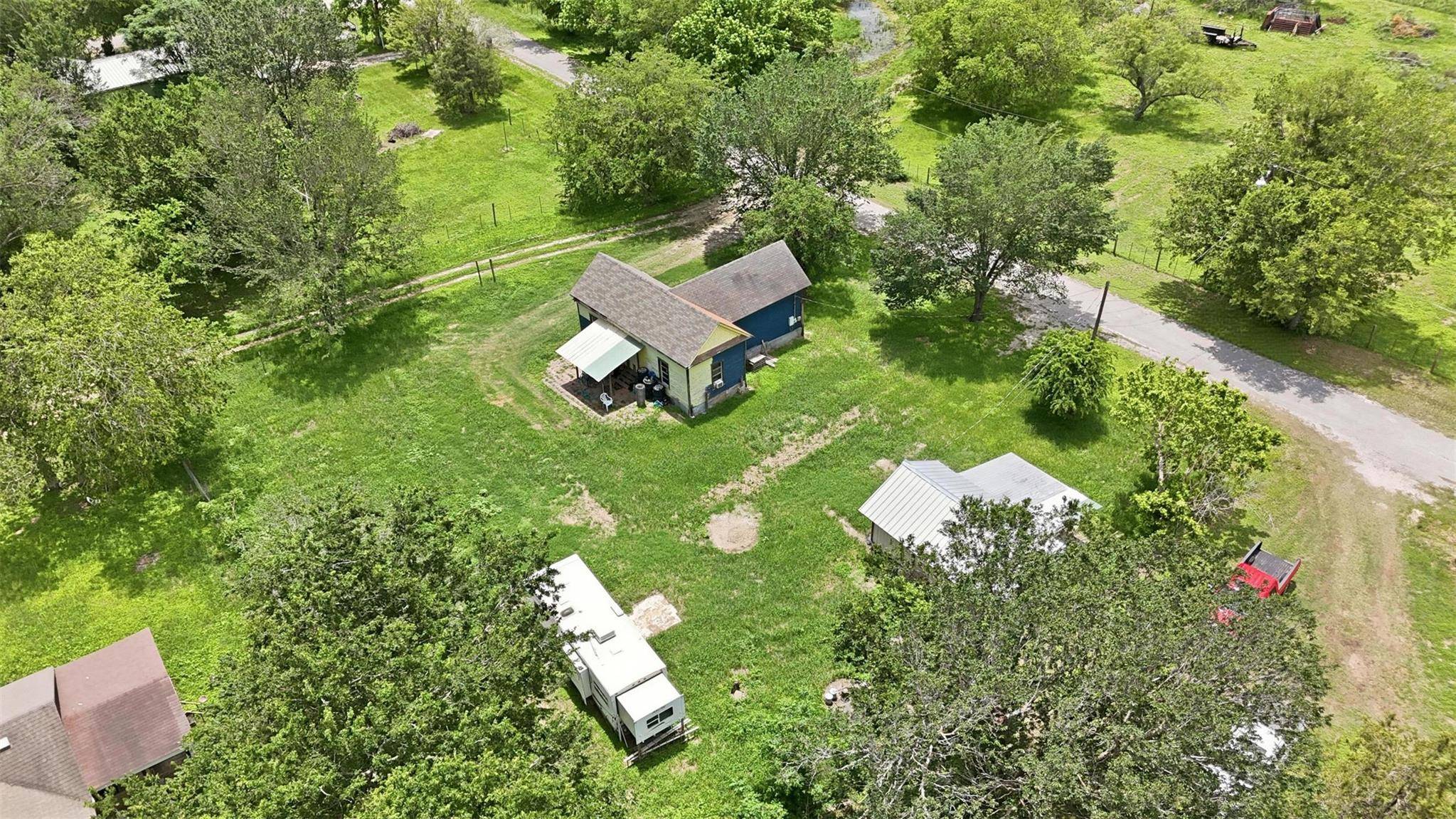 148 Brenham ST, Mcdade, TX 78650