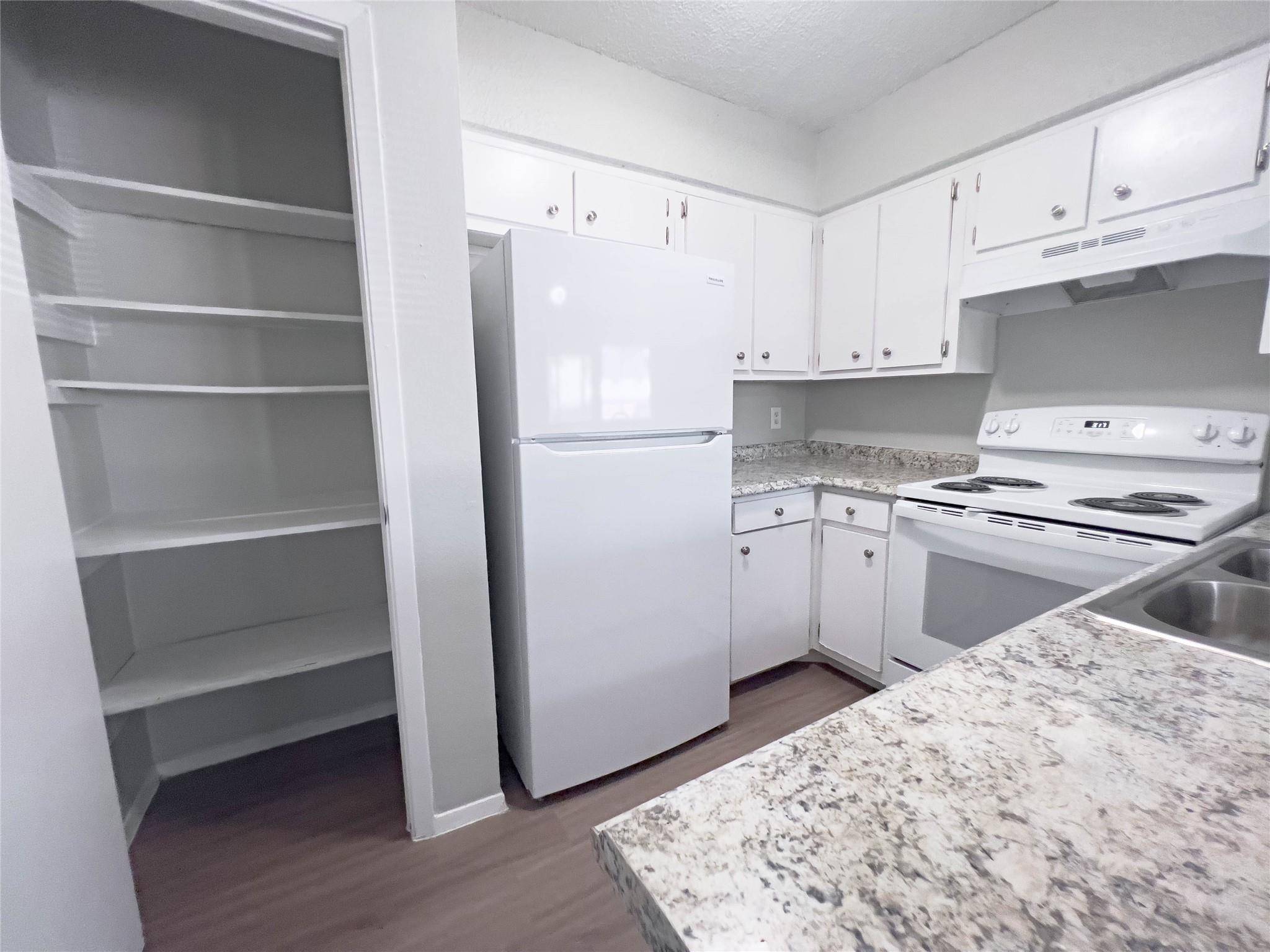 8907 Parkfield DR #101, Austin, TX 78758