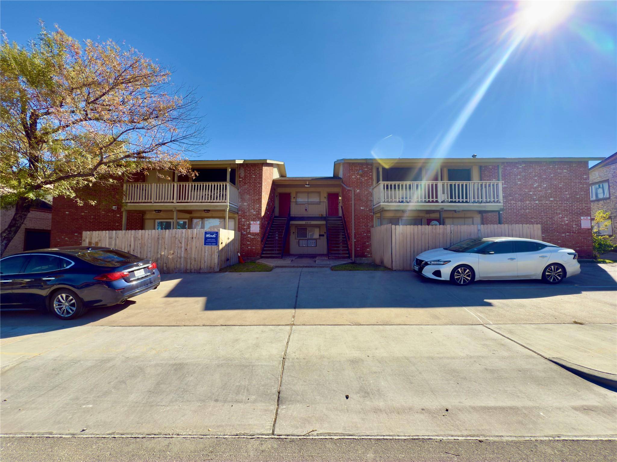 8907 Parkfield DR #101, Austin, TX 78758