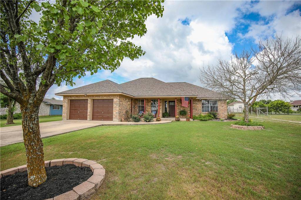 101 Family CIR, Hutto, TX 78634