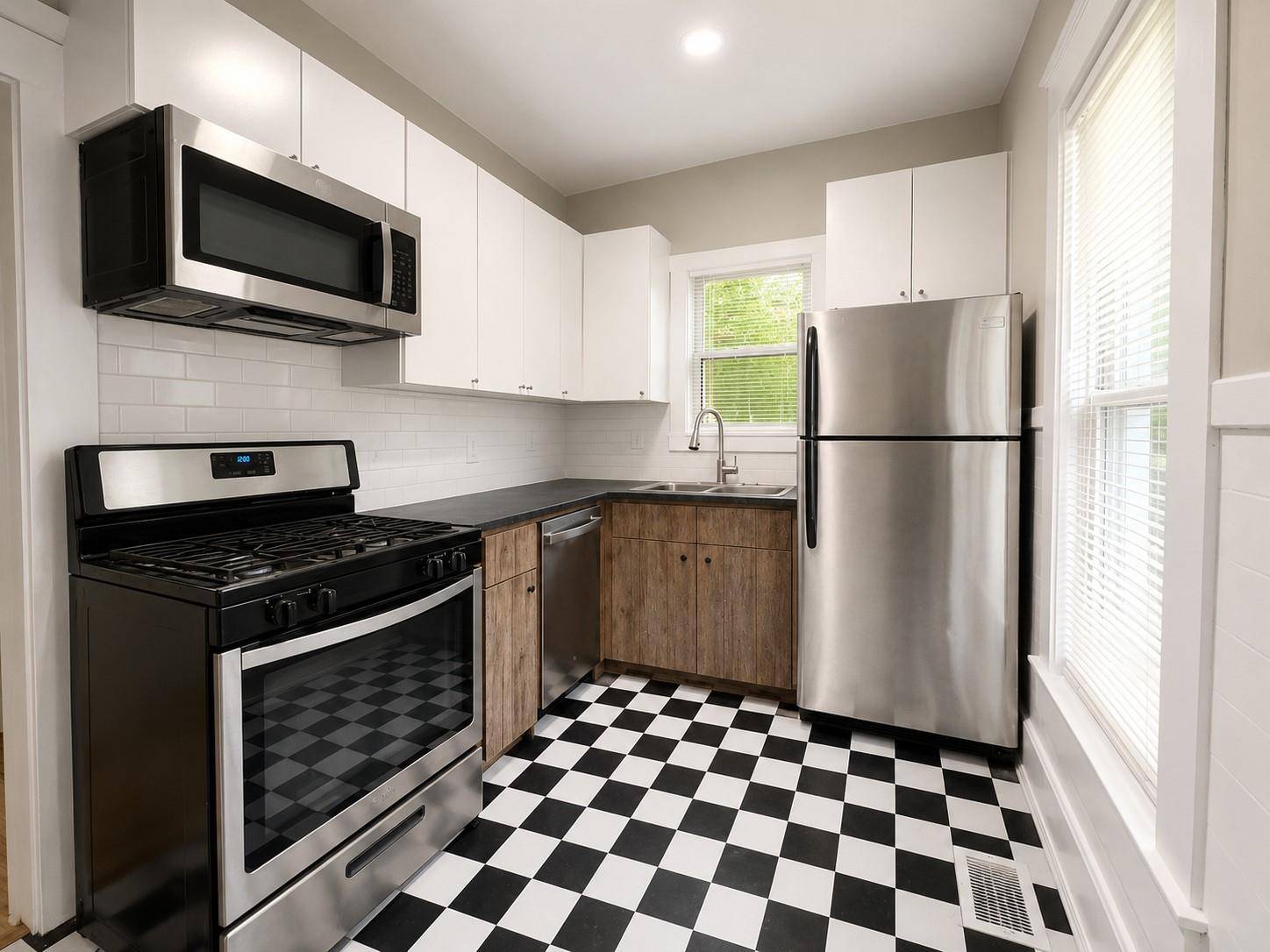 514 E 38th ST #B, Austin, TX 78705