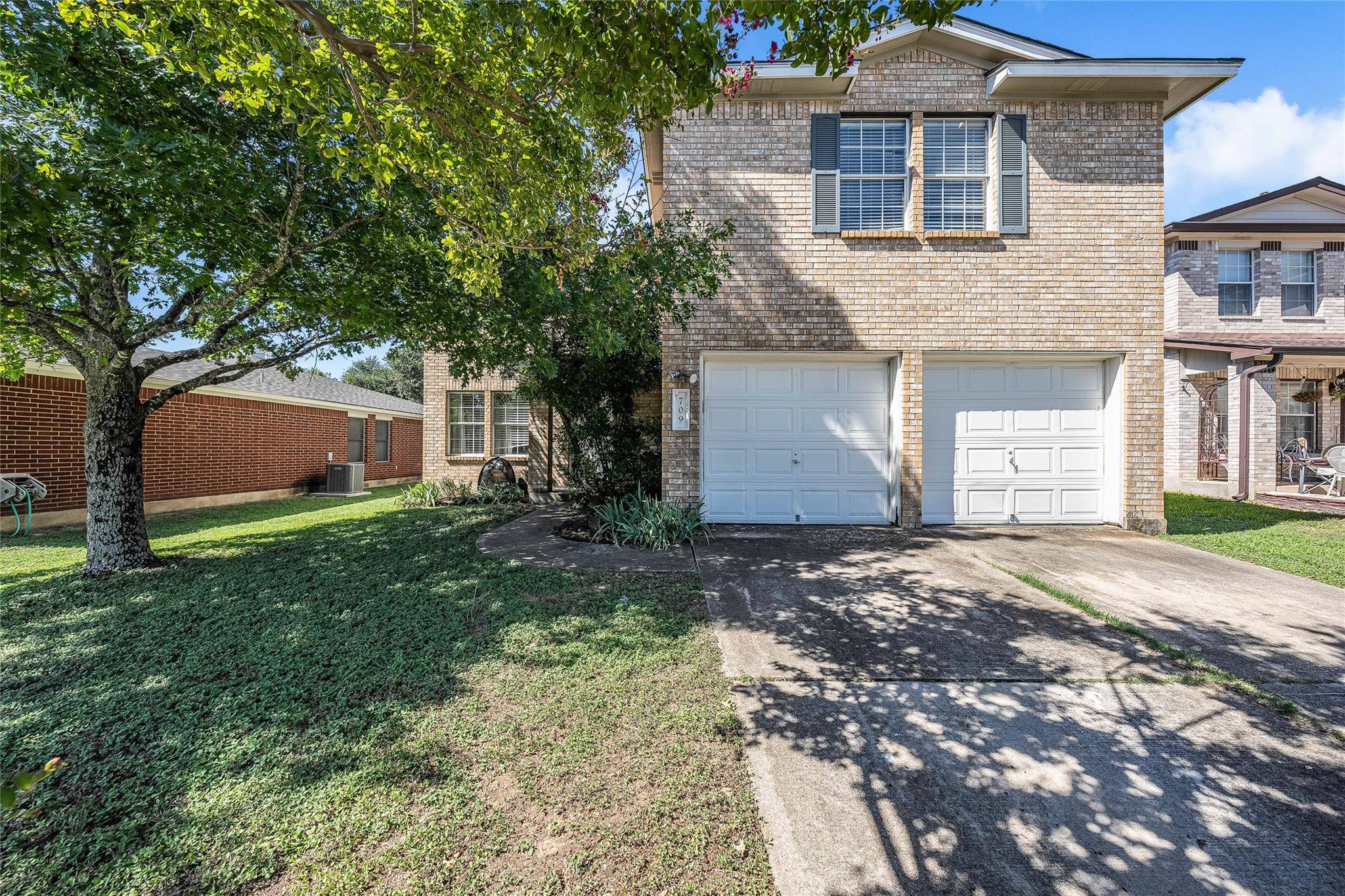 709 Black Isle DR, Pflugerville, TX 78660