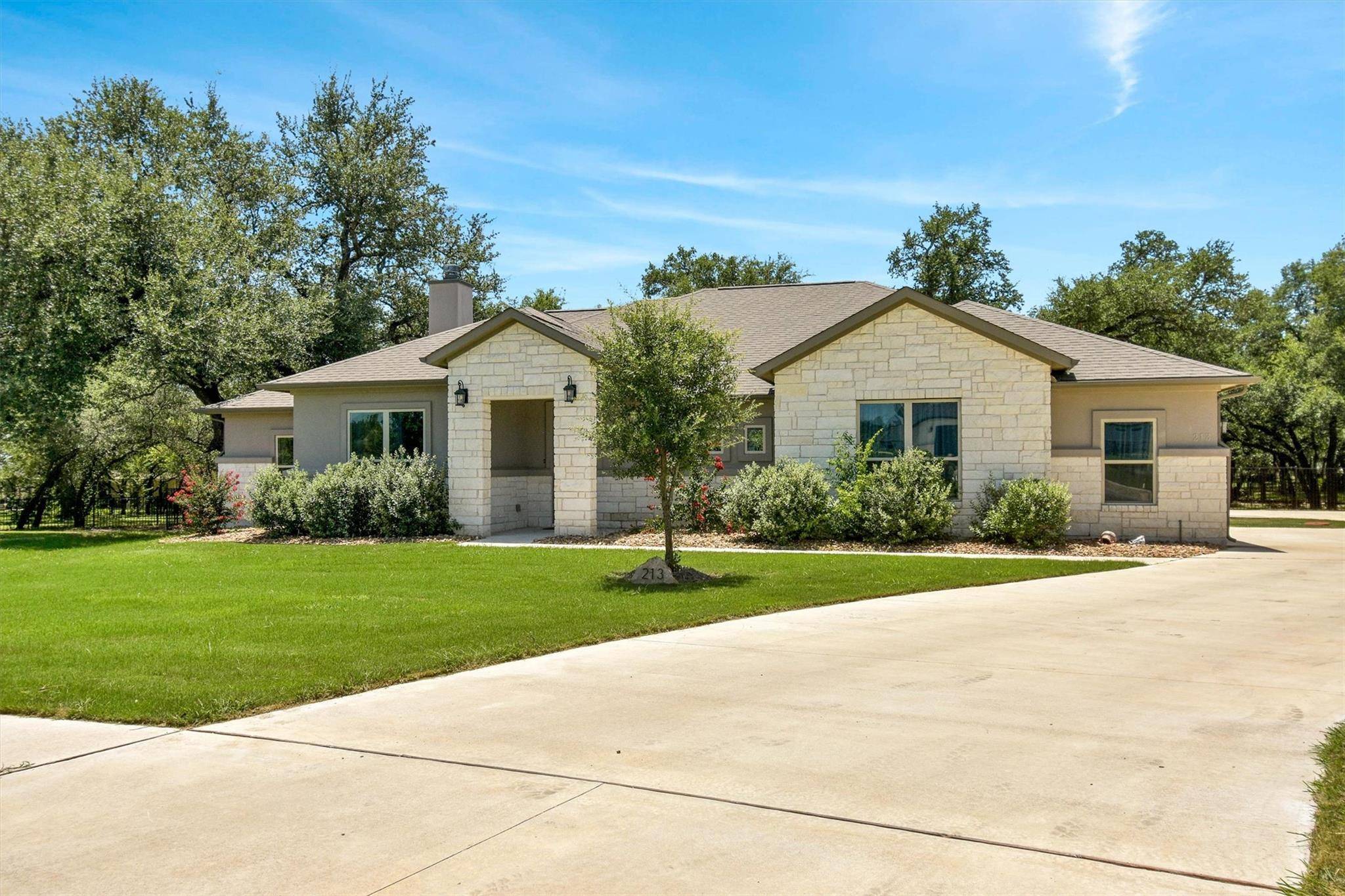 213 Lost Prairie TRL, Liberty Hill, TX 78642